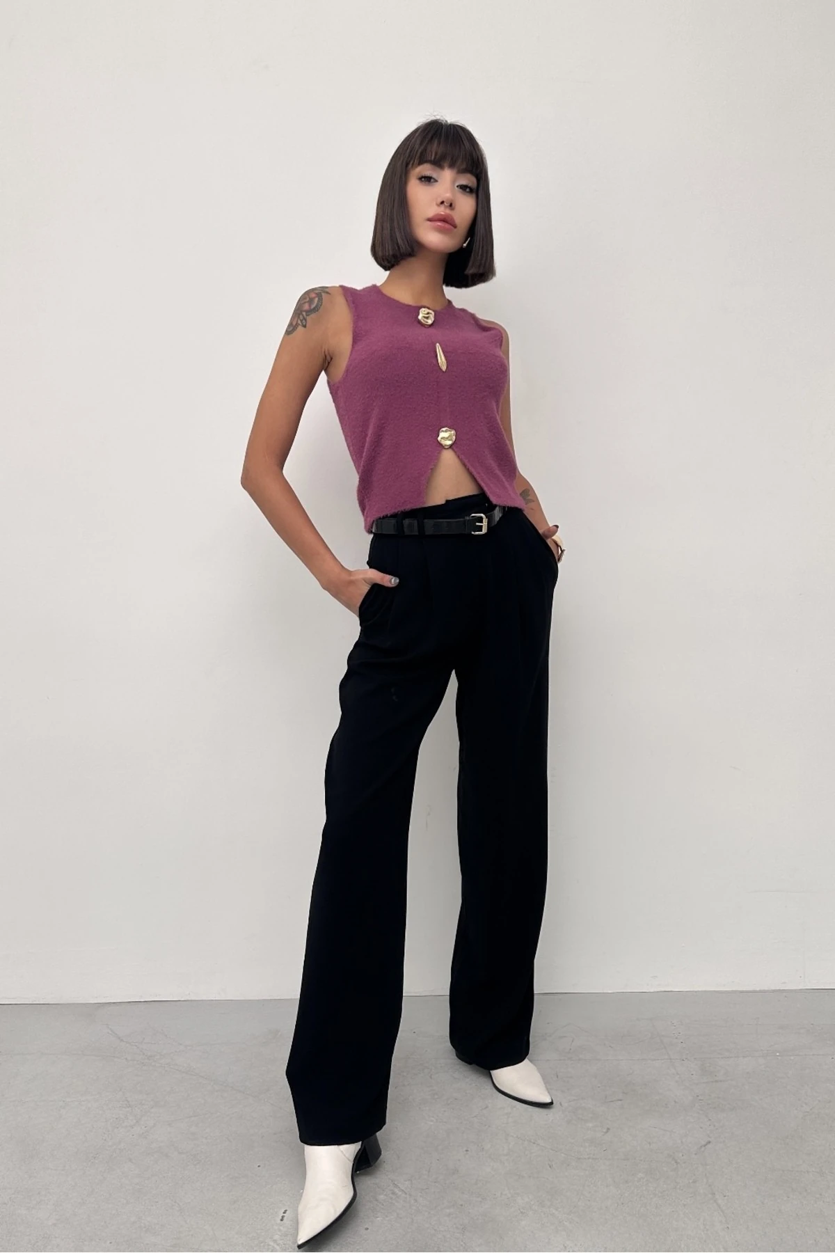 MONE GOLD DÜĞME DETAYLI TRİKO SÜVETER