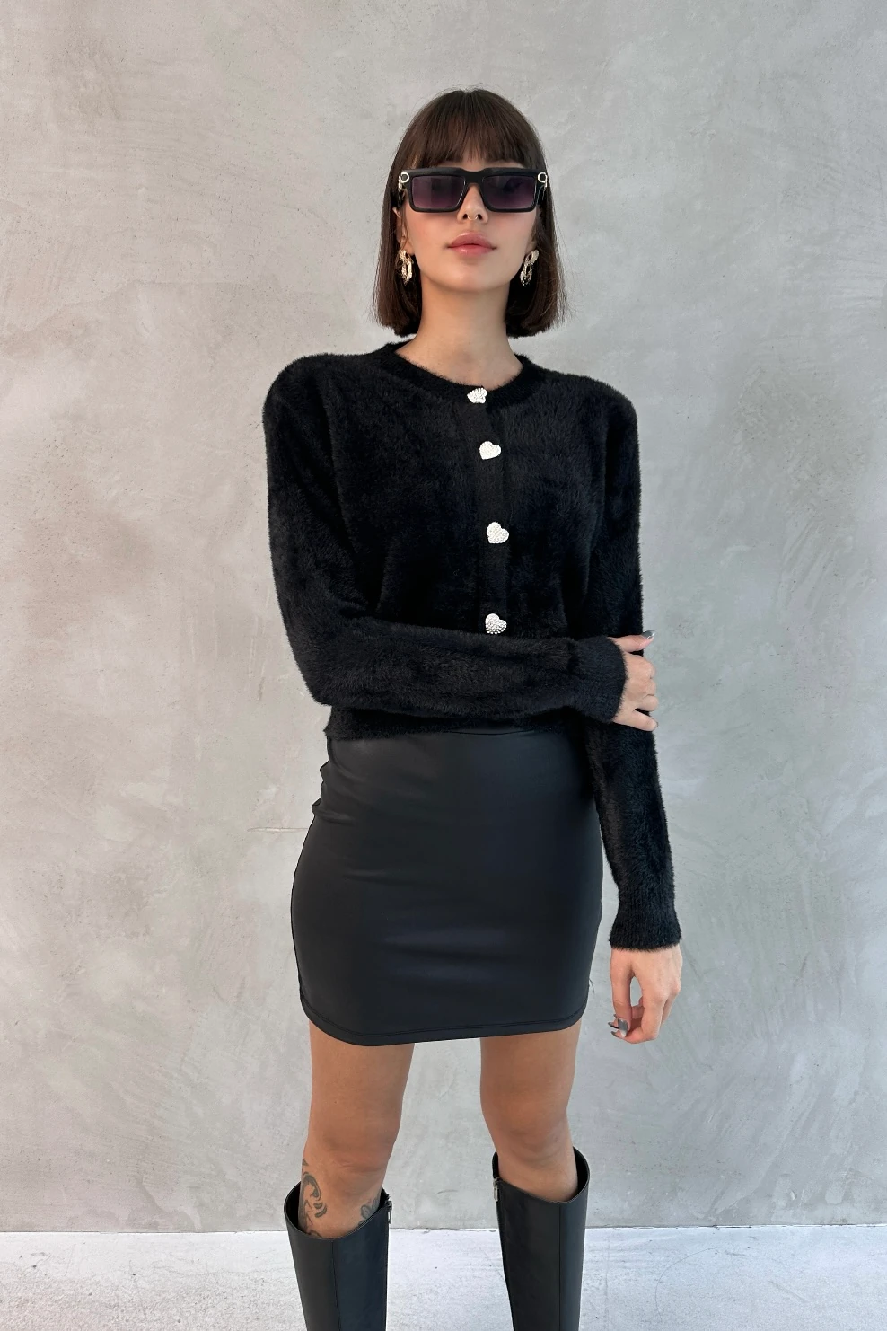 KALP DÜĞMELİ TRİKO HIRKA