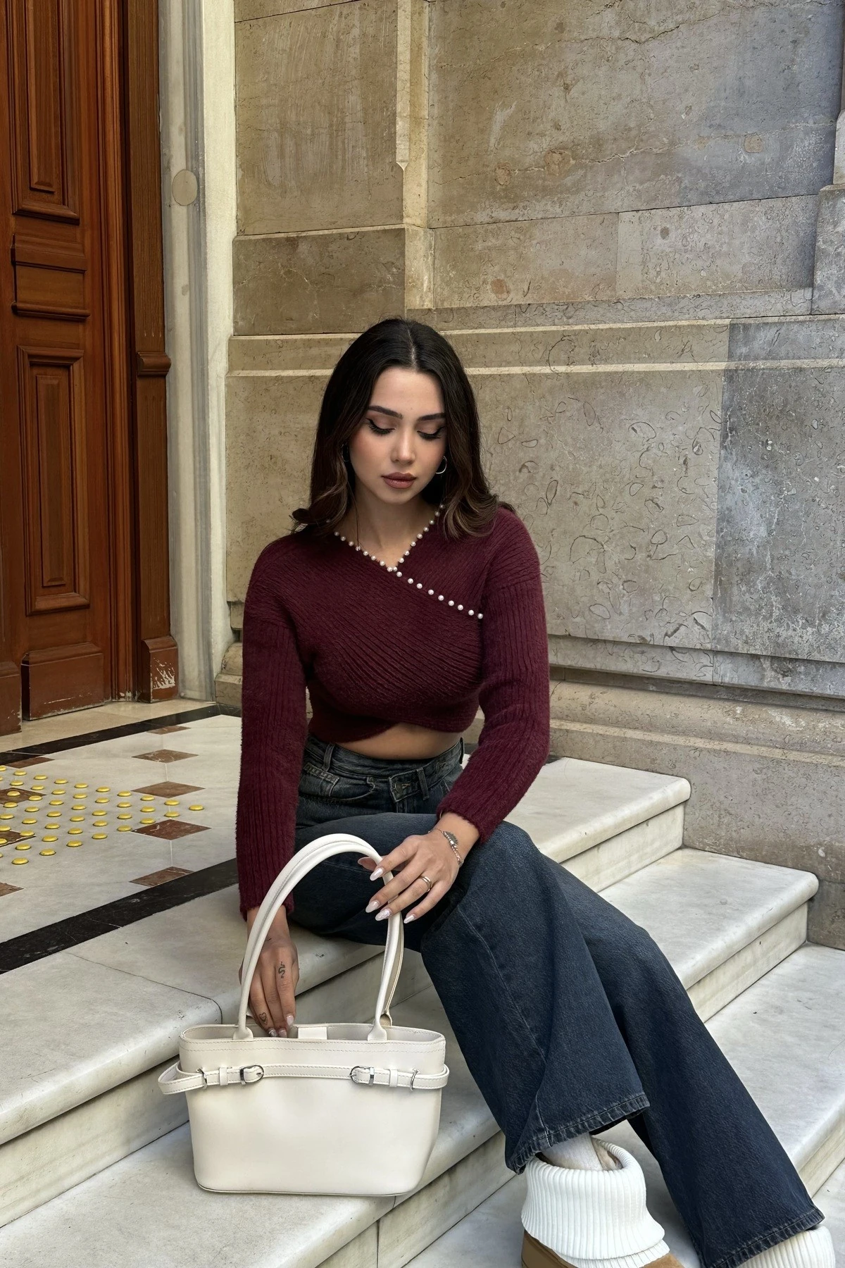 SWAN İNCİ DETAYLI KRUVAZE UZUN KOL TRİKO BLUZ