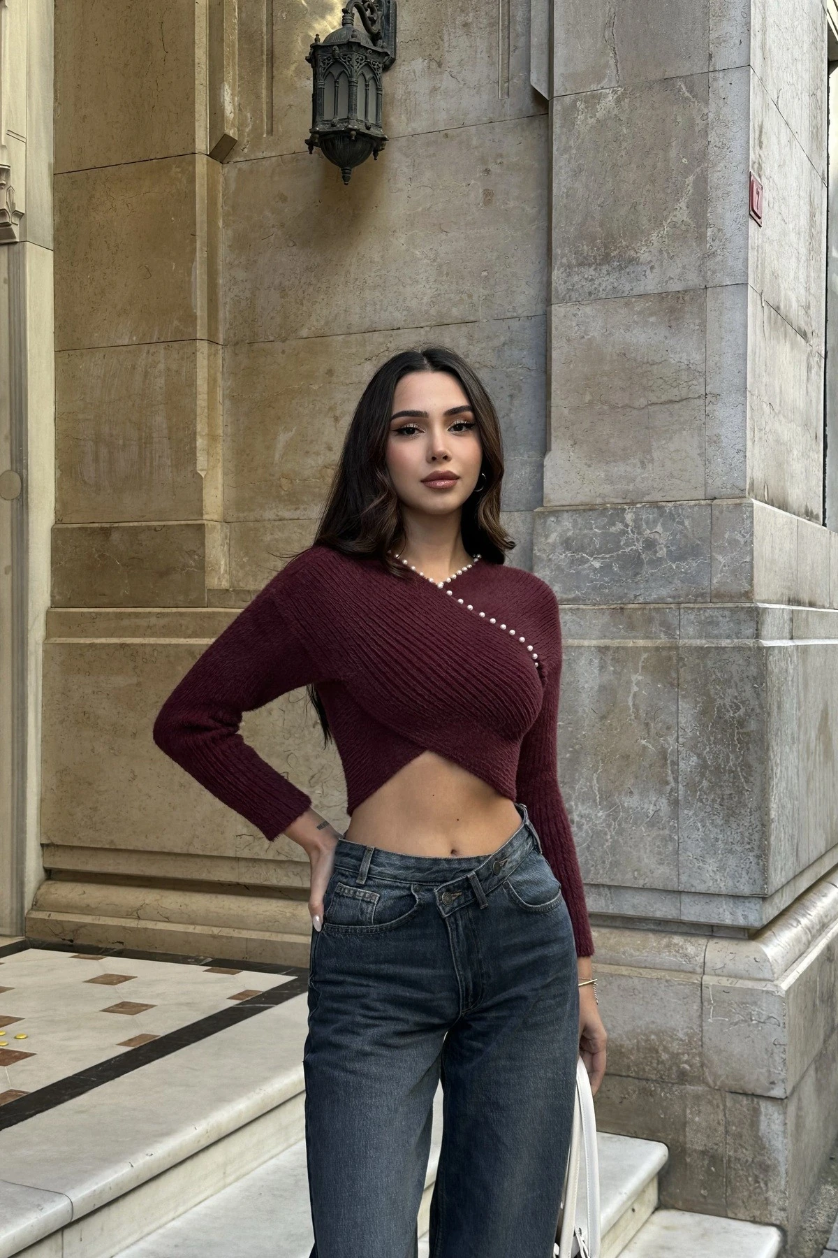 SWAN İNCİ DETAYLI KRUVAZE UZUN KOL TRİKO BLUZ