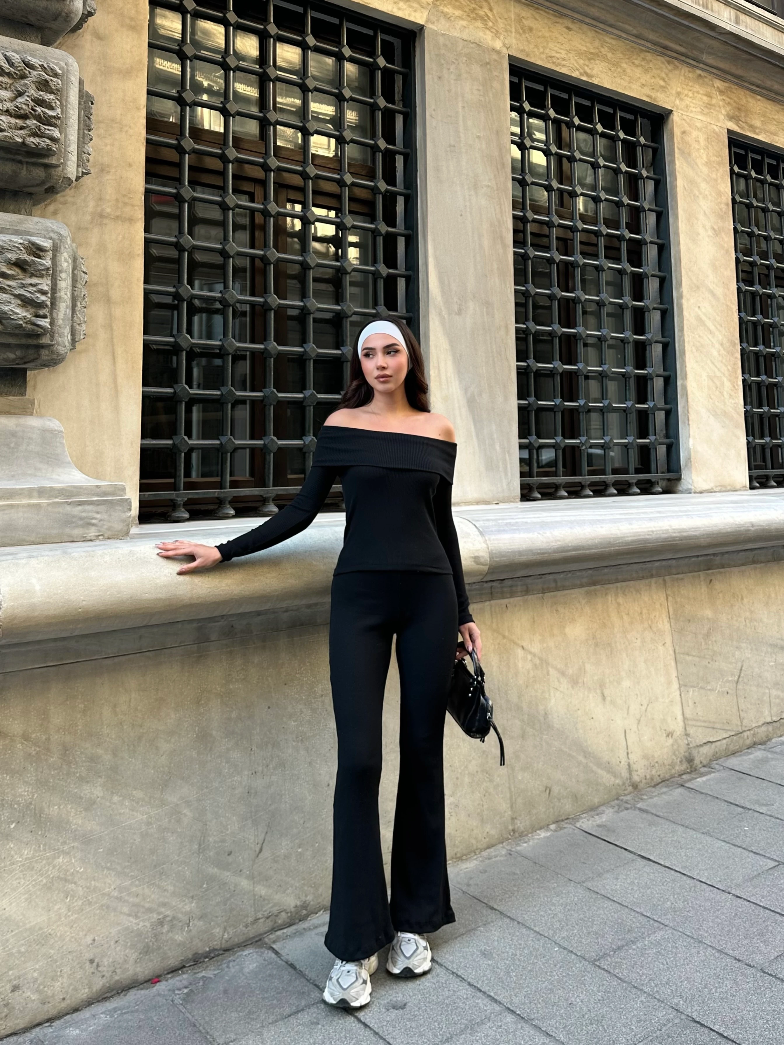 Madonna Yaka Bluz Ispanyol Paça Kaşkorse Takım - siyah