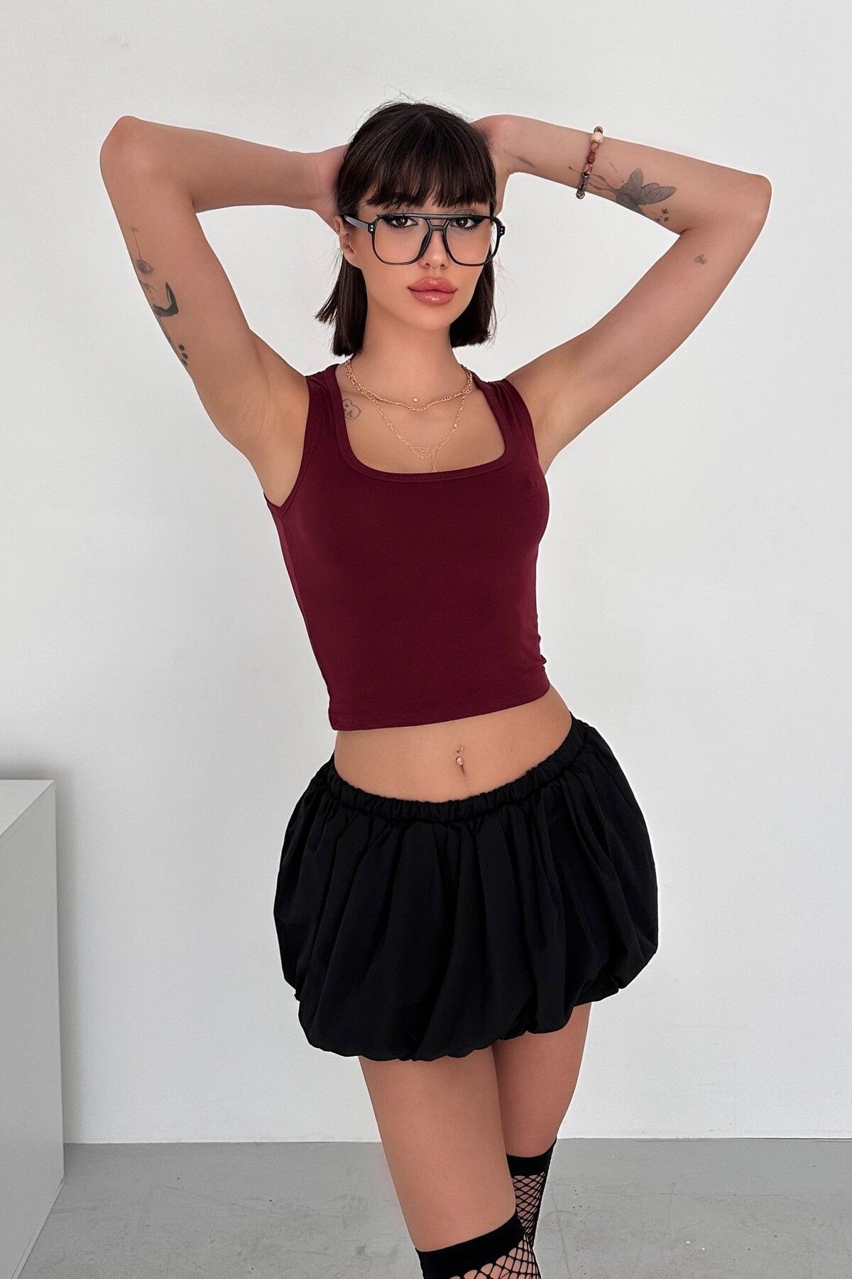 MODAL KUMAŞ U YAKA KALIN ASKILI SIRTI KAPALI CROP BODY