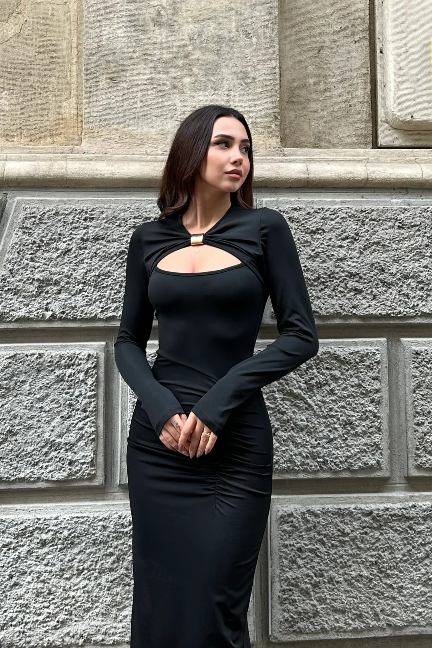 PENCERELİ TOKA DETAYLI SANDY ELBİSE