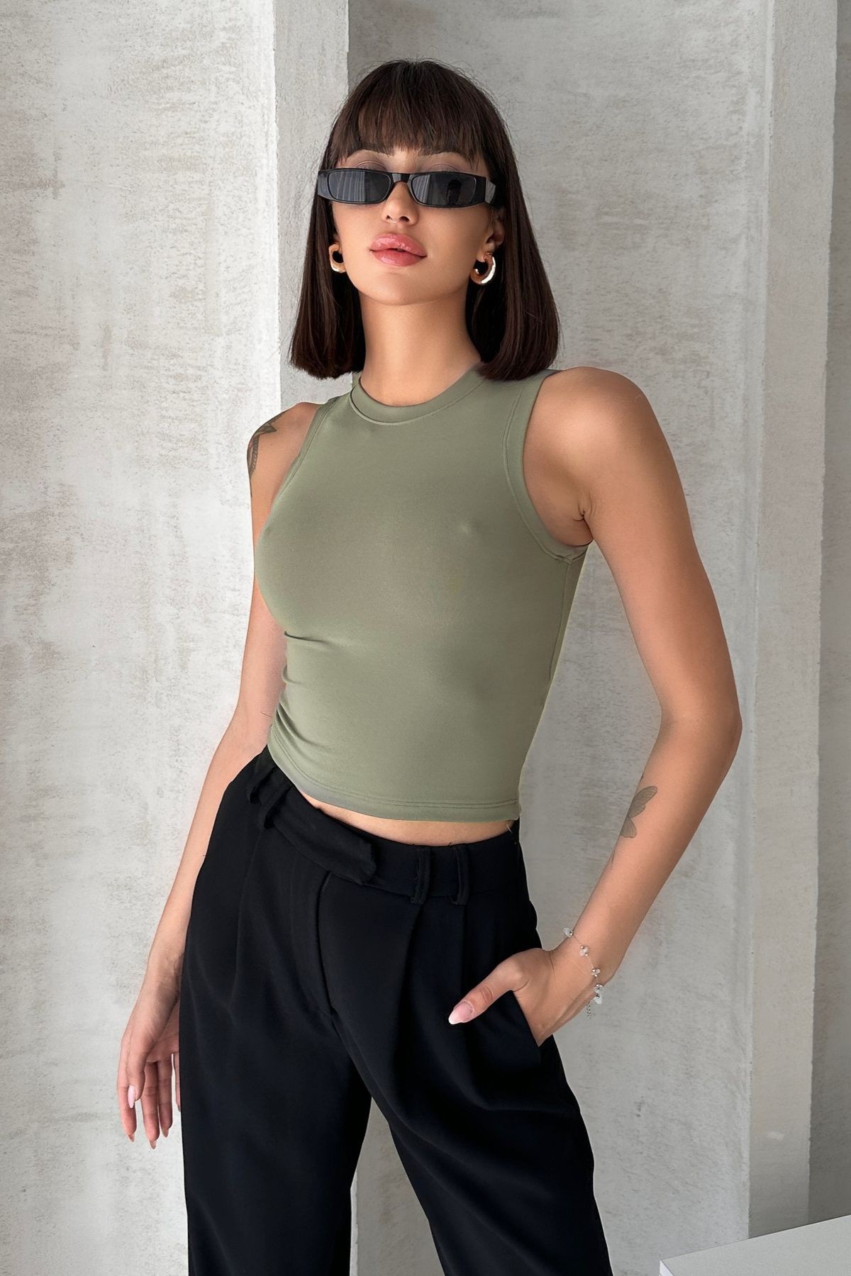 MODAL KUMAŞ BİSİKLET YAKA KOLSUZ BODY