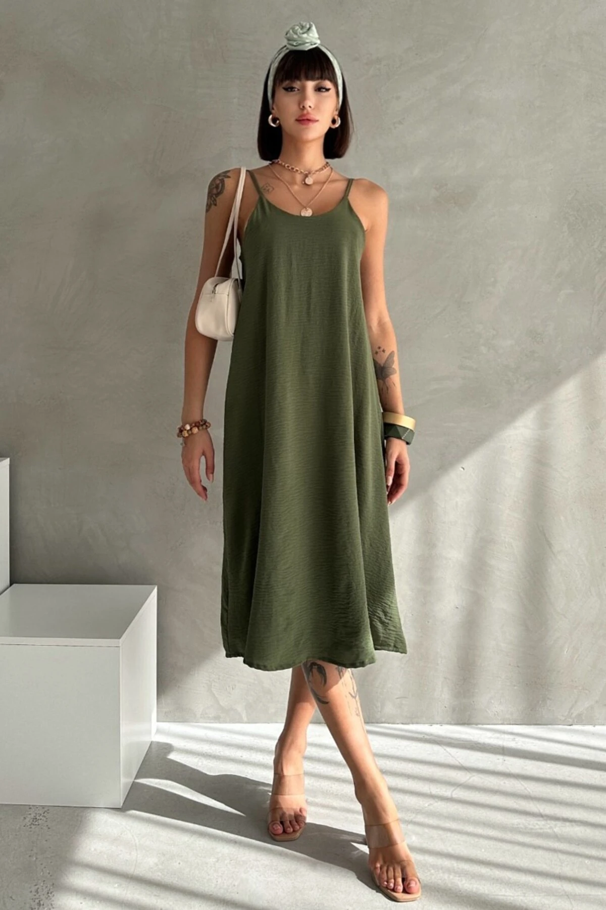 Aerobin Kumaş Ayarlanabilir Askılı Uzun Elbise