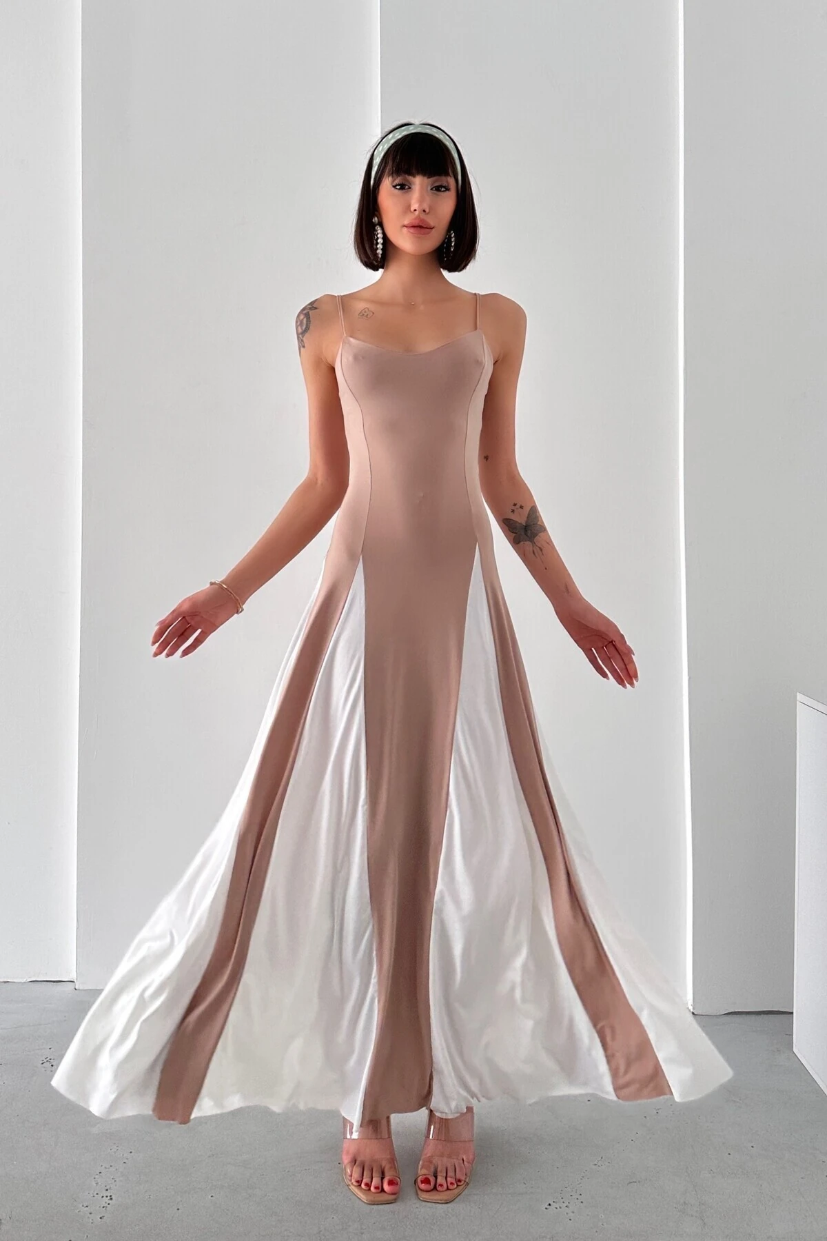 İP ASKILI PARÇALI DESEN SANDY ELBİSE - bej