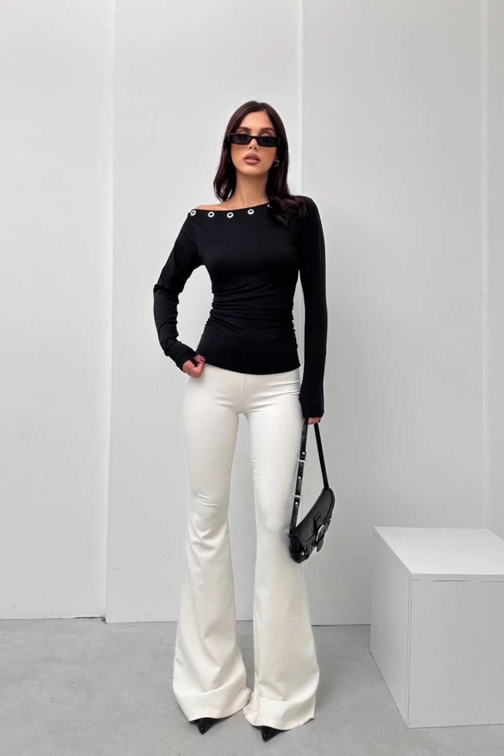 STR METAL DELİKLİ ASİMETRİK BLUZ