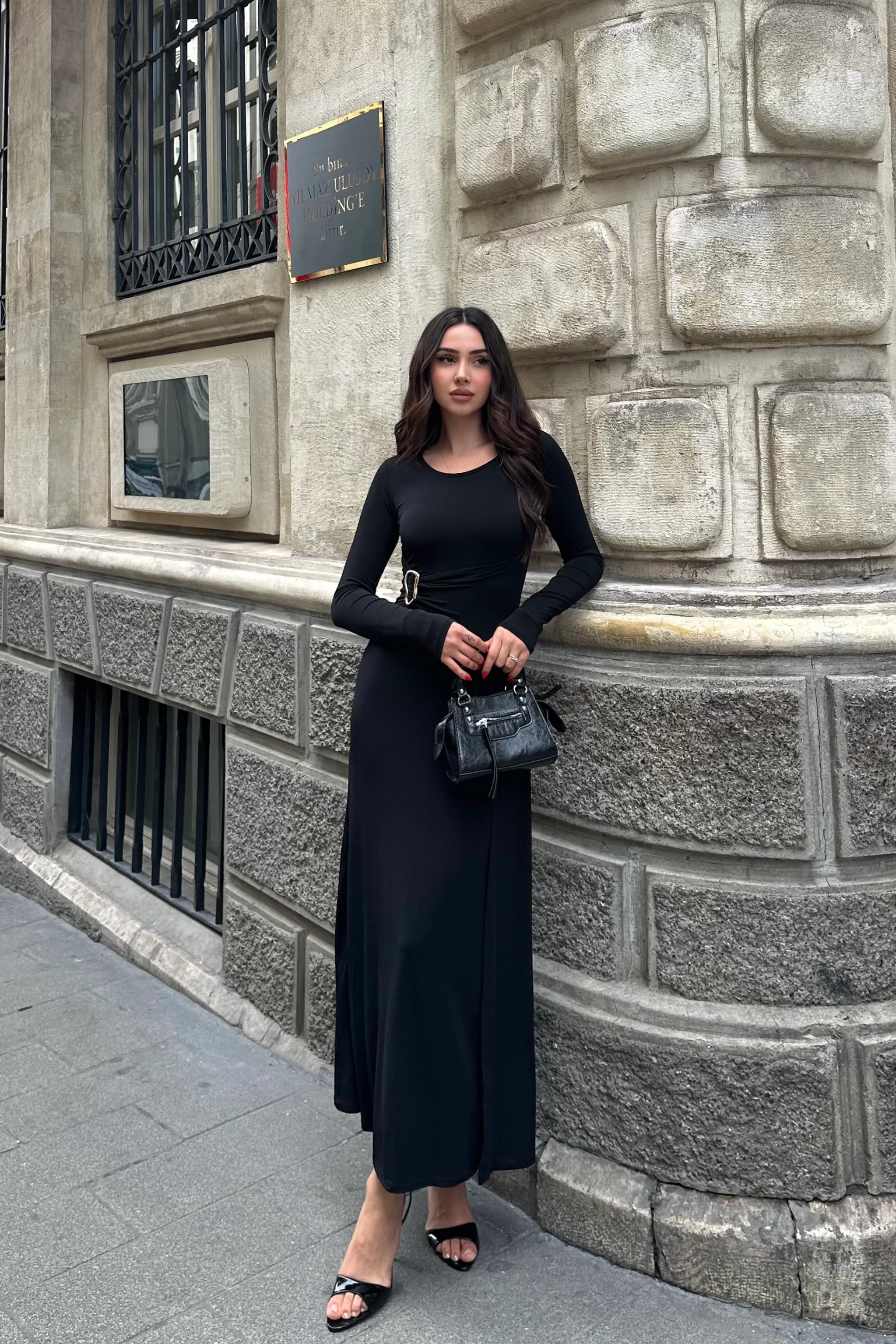 TOKA DETAYLI YARASA KOL SANDY ELBİSE