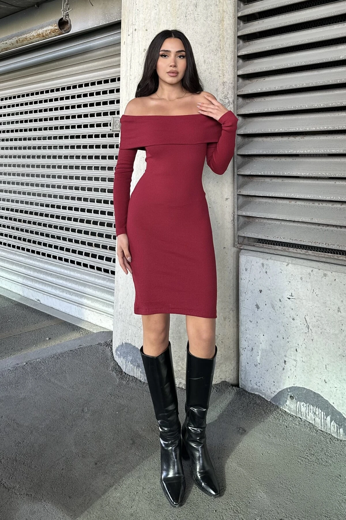 KAŞKORSE MADONNA YAKA ELBİSE