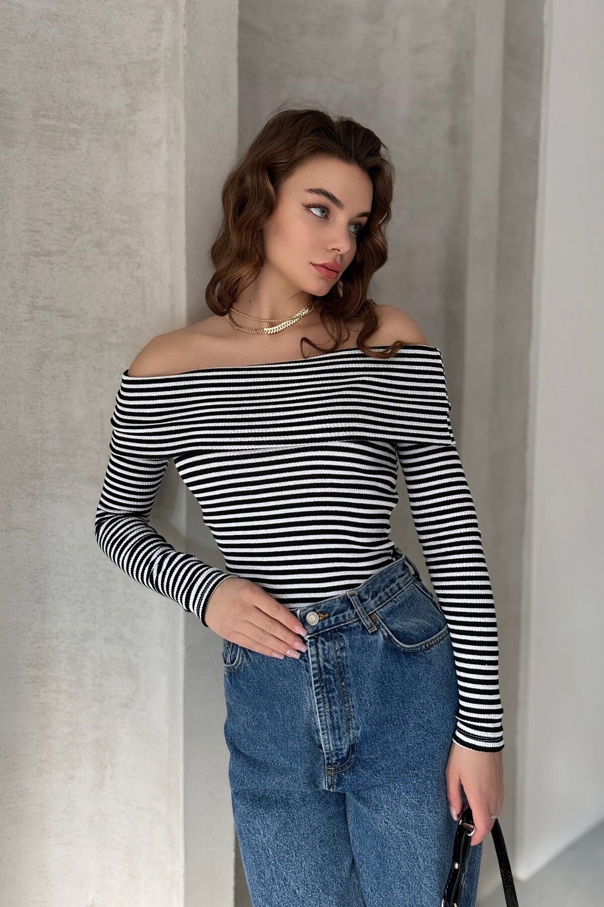 MADONNA YAKA KAŞKORSE BLUZ