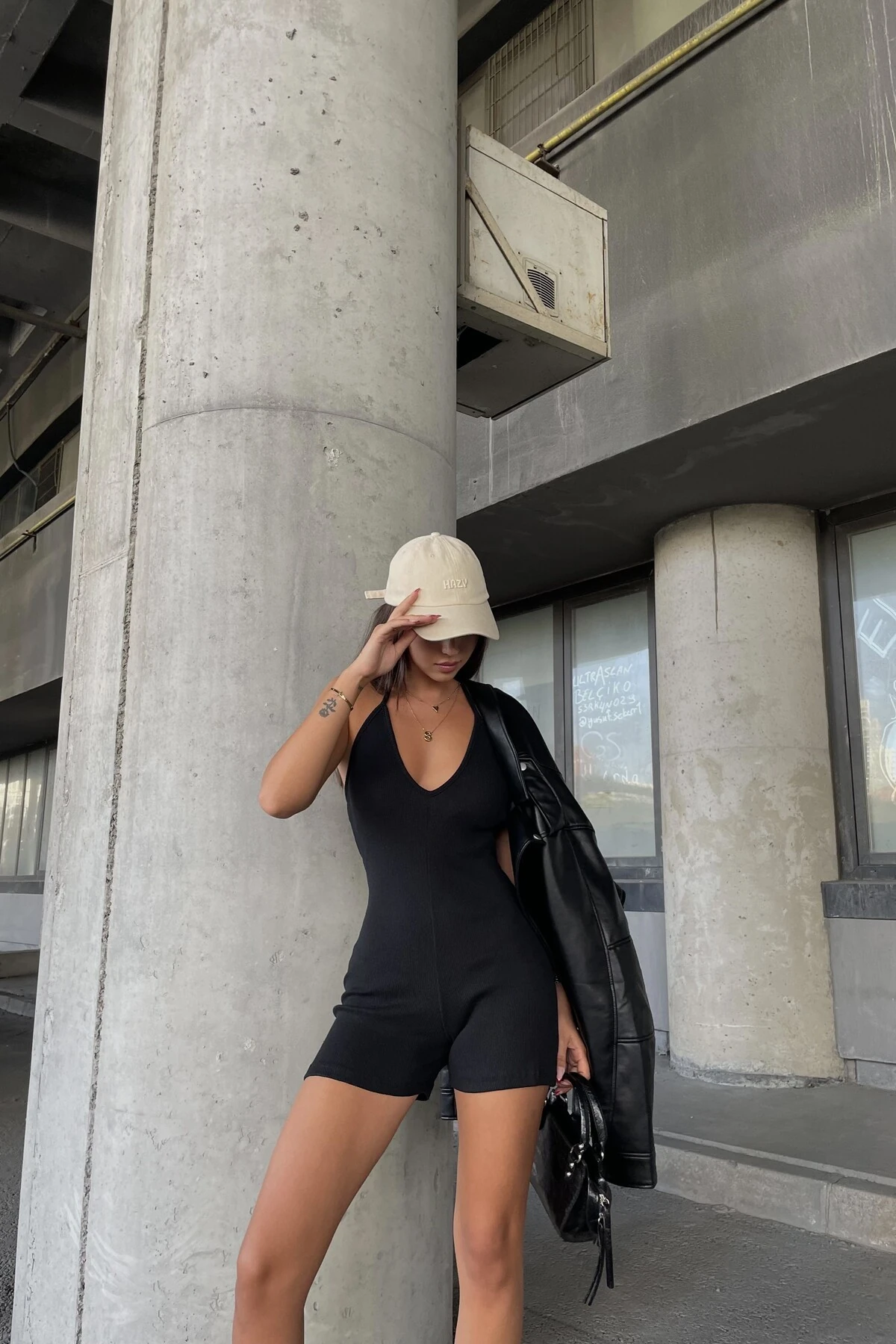 İP ASKILI BOYUNDAN BAĞLAMALI KAŞKORSE TULUM