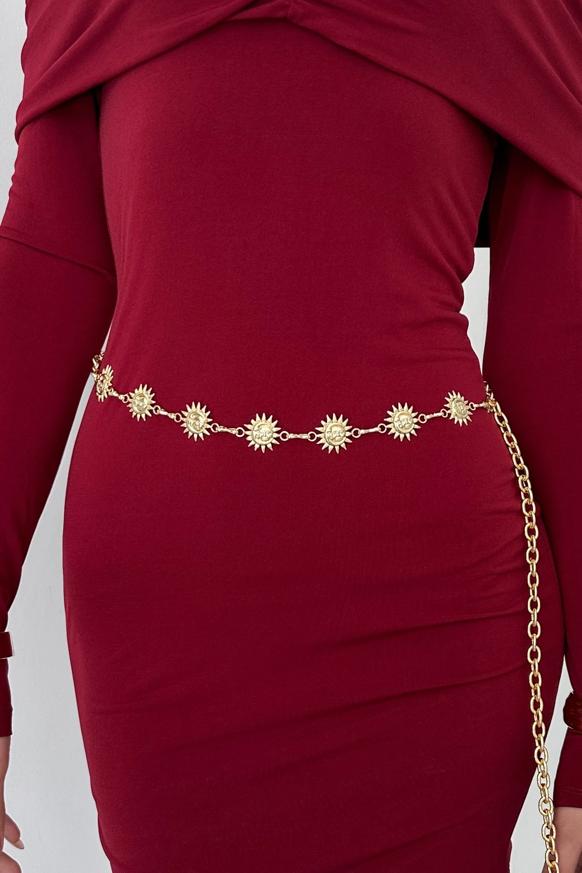 Güneş Desenli Tasarım Gold Zincir Kemer