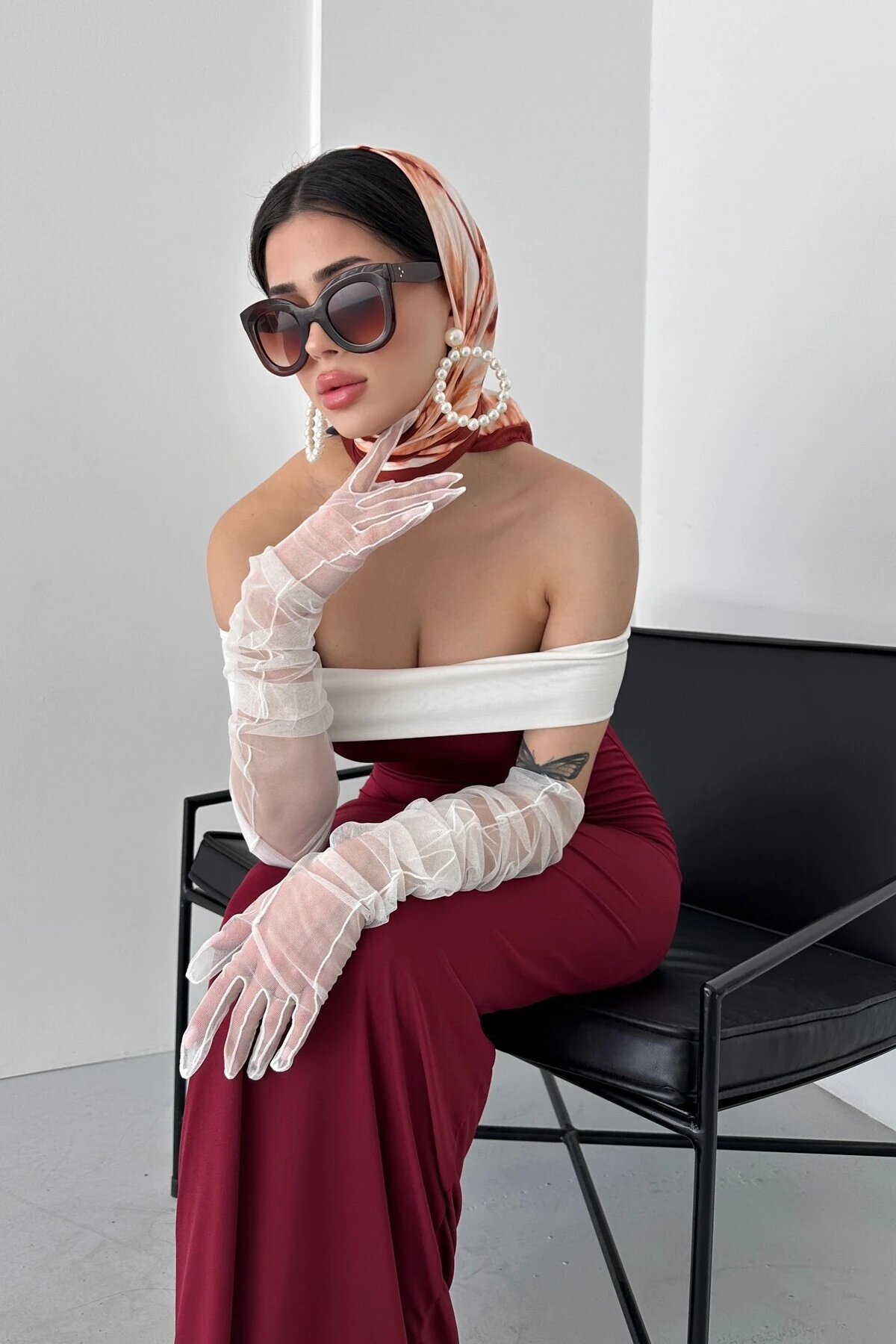 MADONNA YAKA SANDY ELBİSE