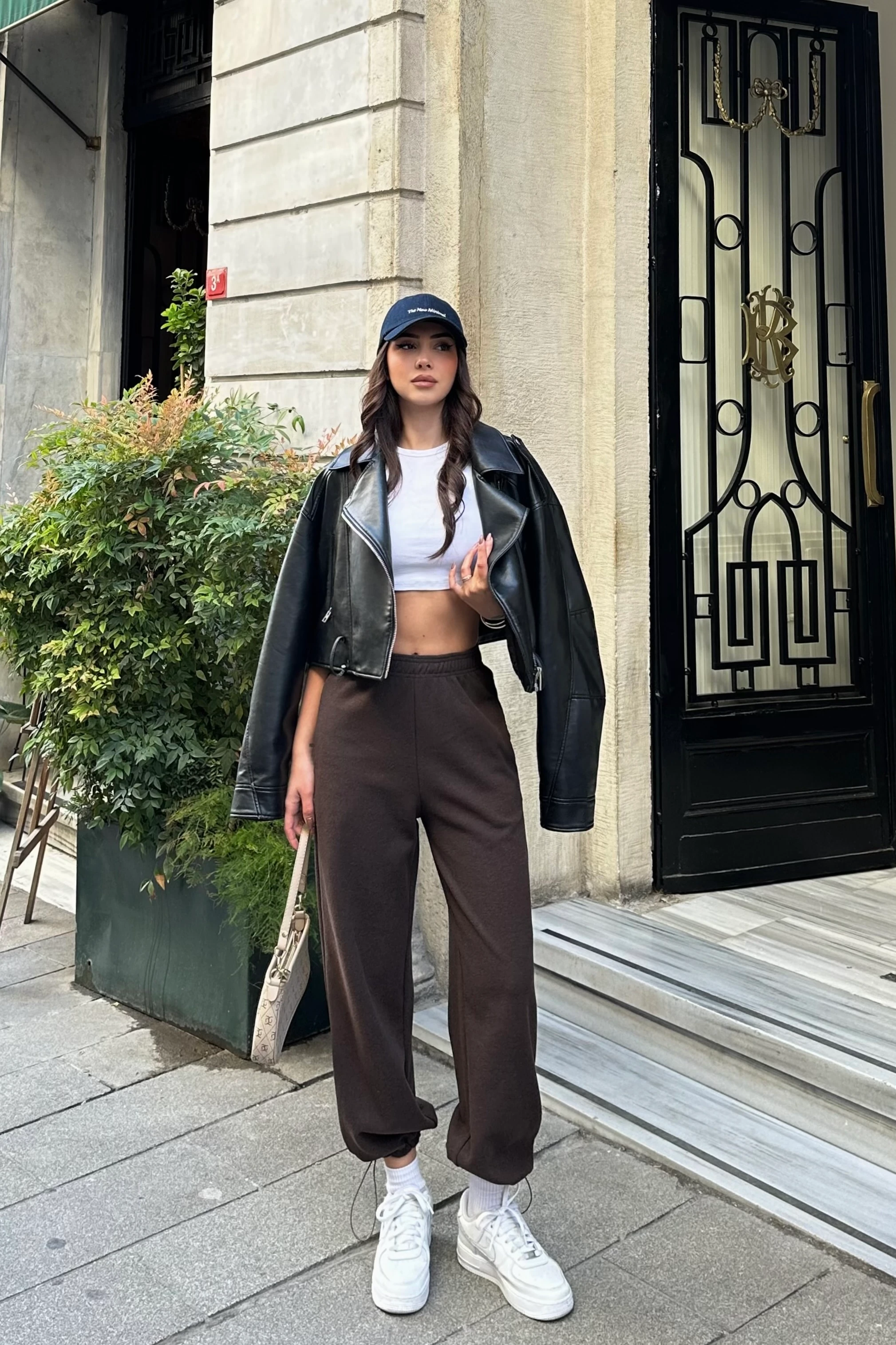 Beli Lastikli Jogger Paçası Ayarlanabilir Pantolon