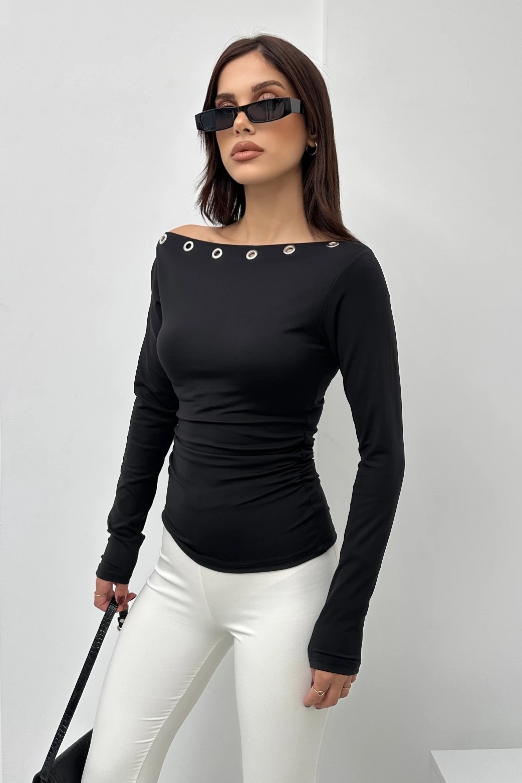 STR METAL DELİKLİ ASİMETRİK BLUZ