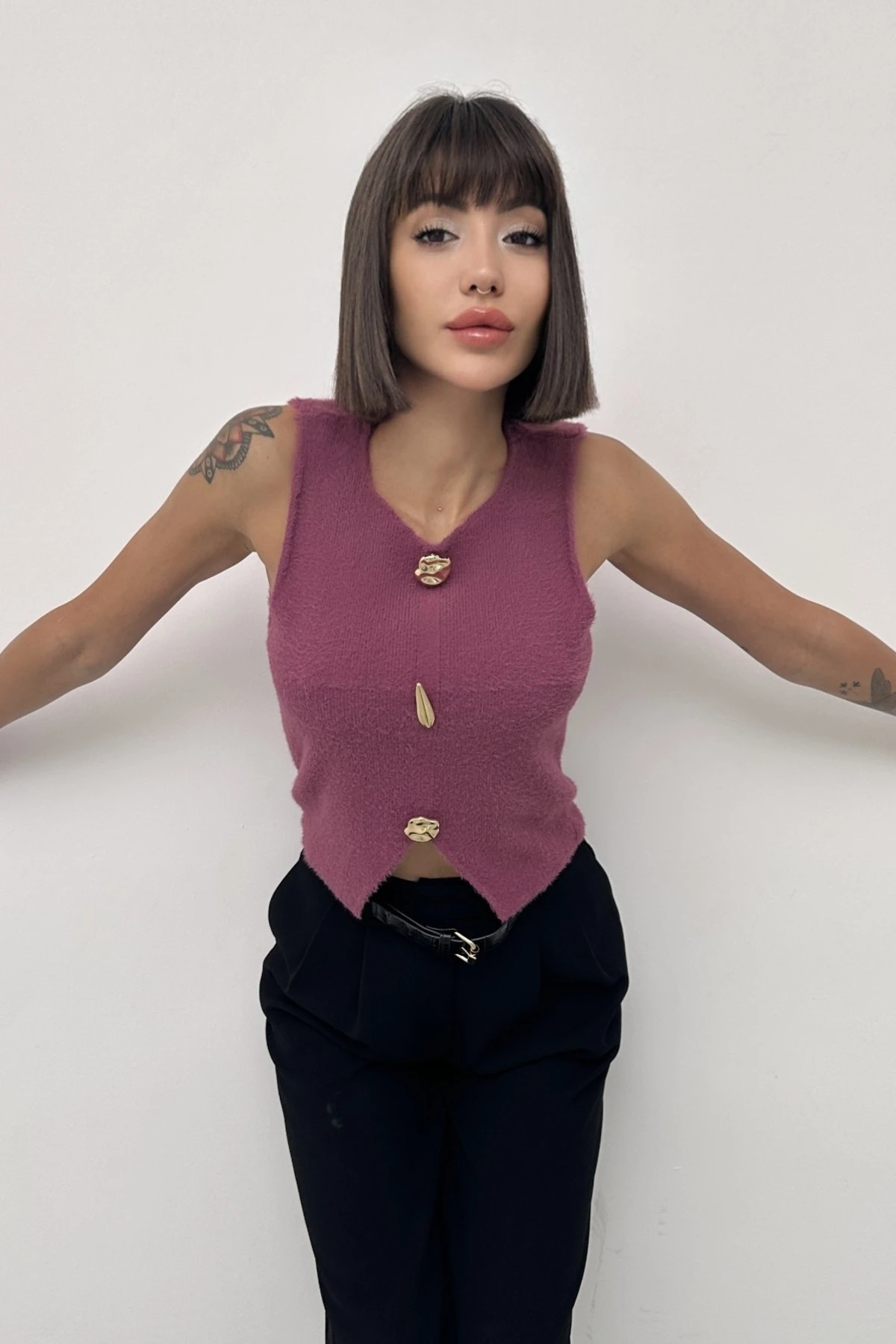 MONE GOLD DÜĞME DETAYLI TRİKO SÜVETER