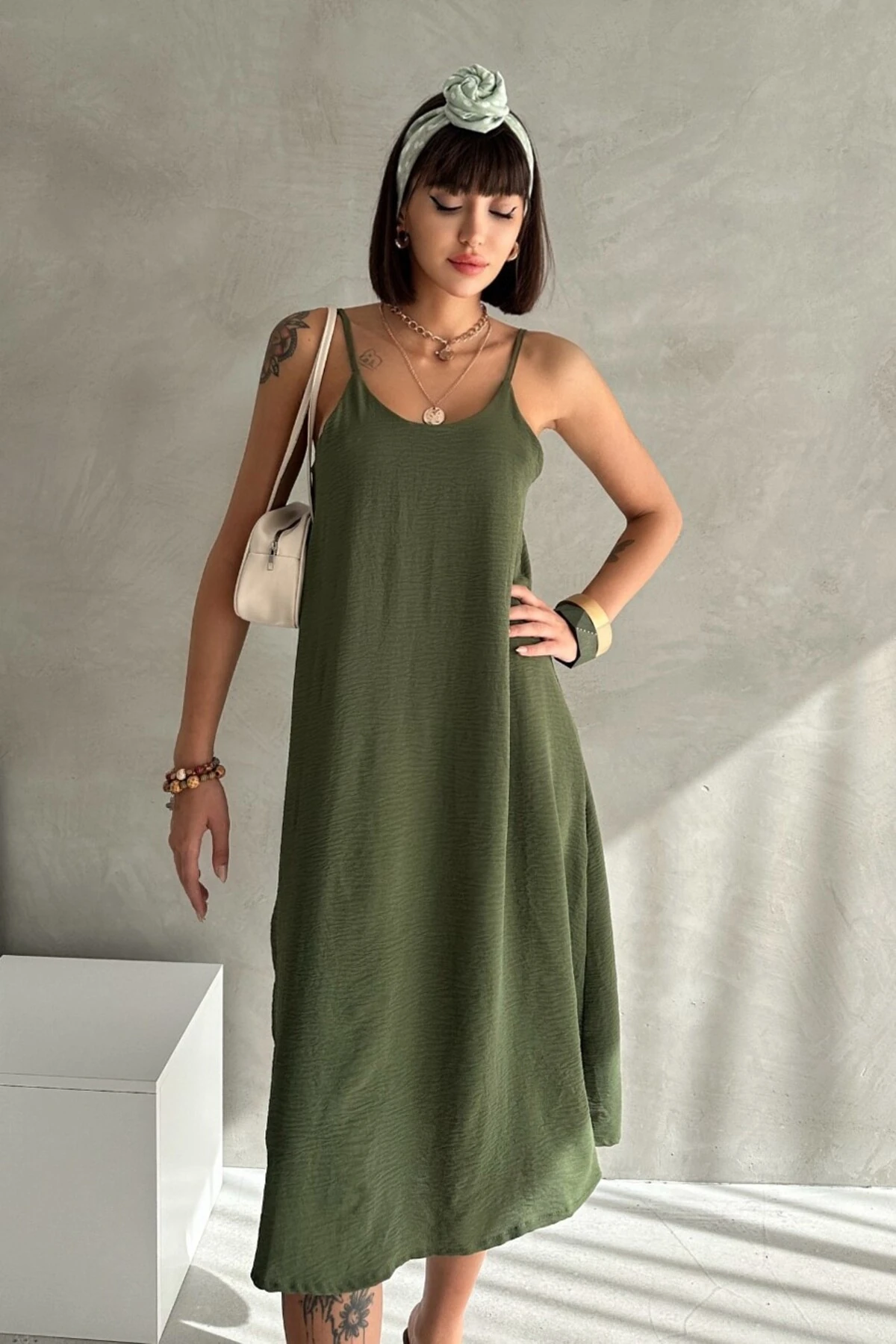 Aerobin Kumaş Ayarlanabilir Askılı Uzun Elbise