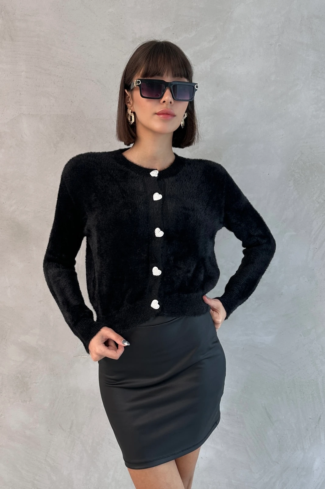 KALP DÜĞMELİ TRİKO HIRKA - si̇yah