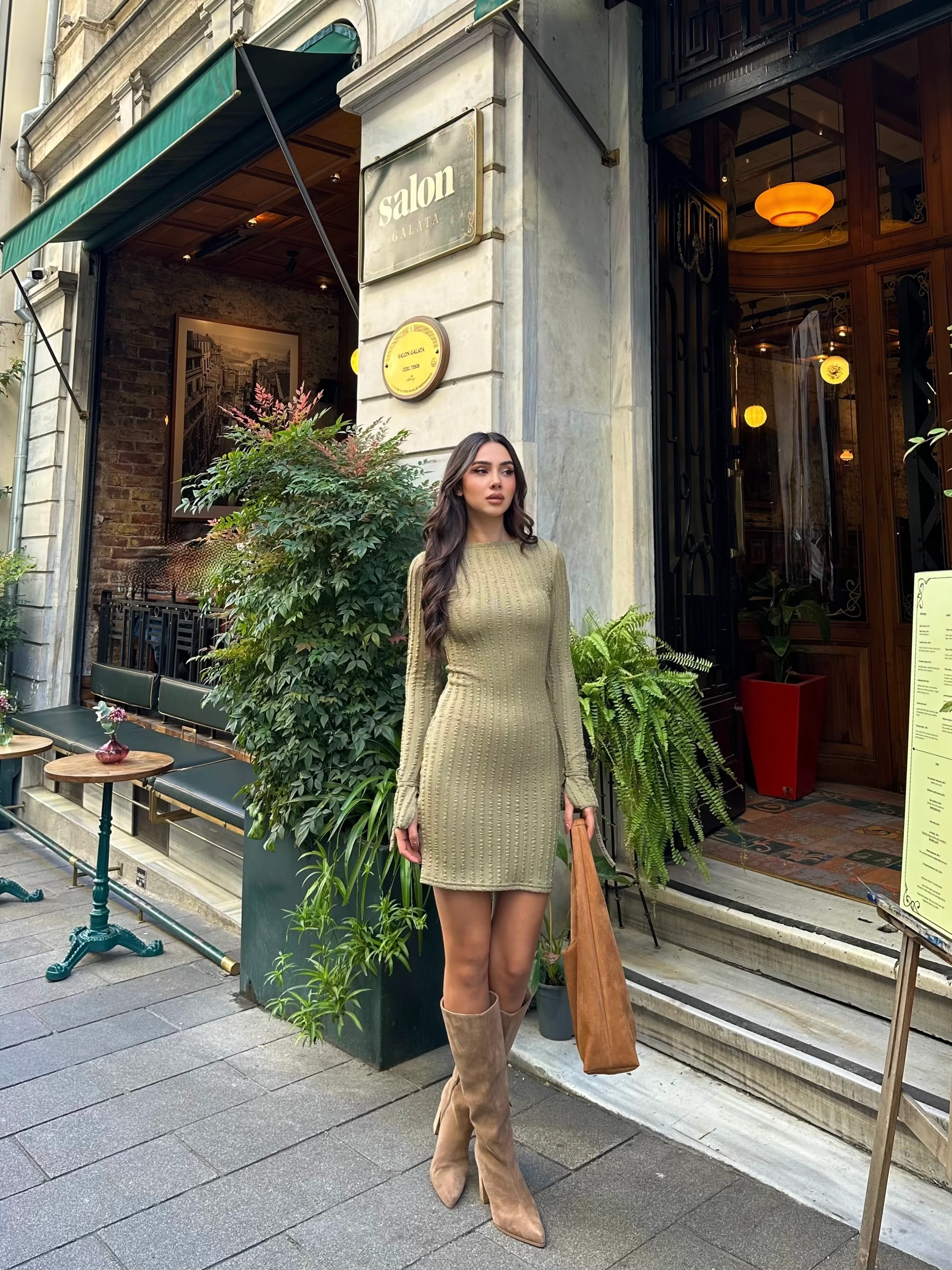 Kolunda Bağlama Detaylı Triko Mini Elbise