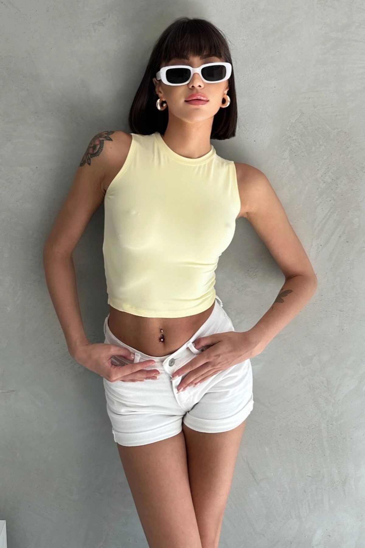 MODAL KUMAŞ BİSİKLET YAKA KOLSUZ BODY - sarı