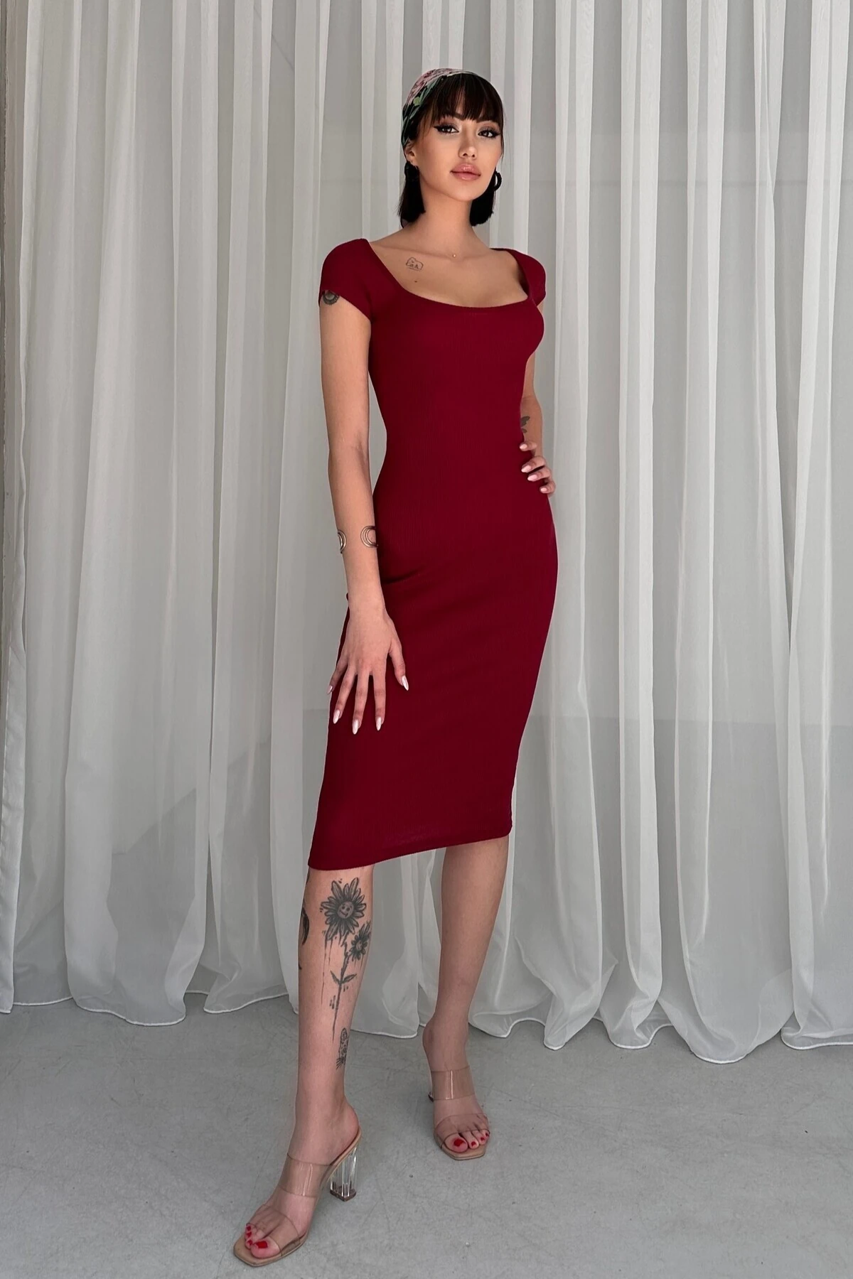 OVAL YAKA KISA KOL FİTİLLİ KAŞKORSE ELBİSE - bordo