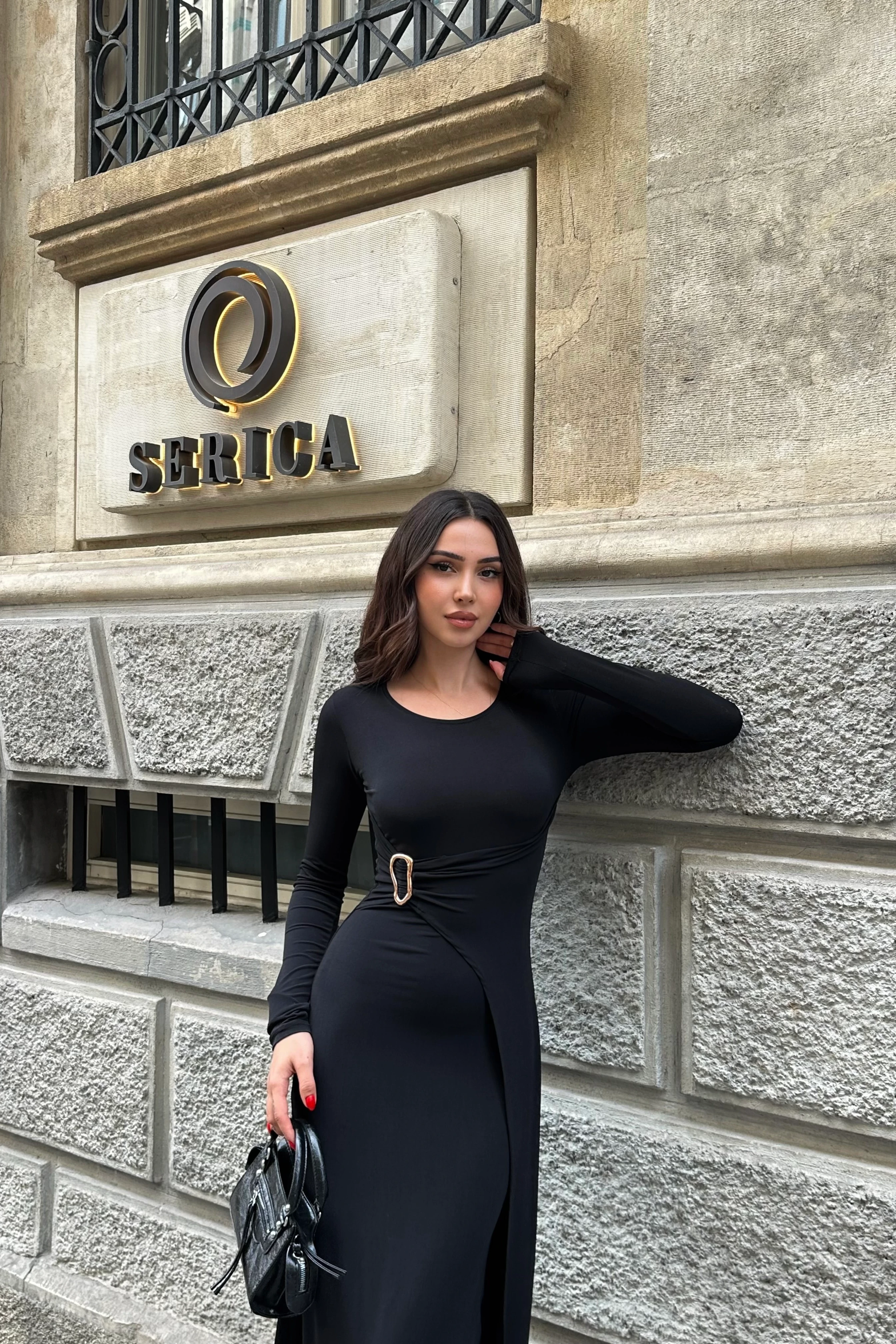 TOKA DETAYLI YARASA KOL SANDY ELBİSE