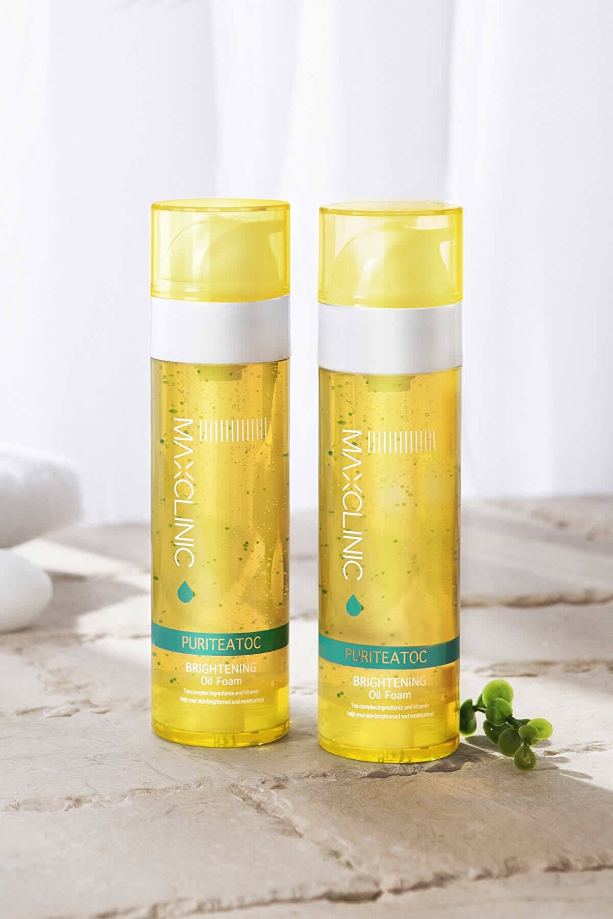 MAXCLINIC Detoks Kompleksi Ile Tek Adımda Çift Aşamalı Temizlik Puriteatoc Oil Foam