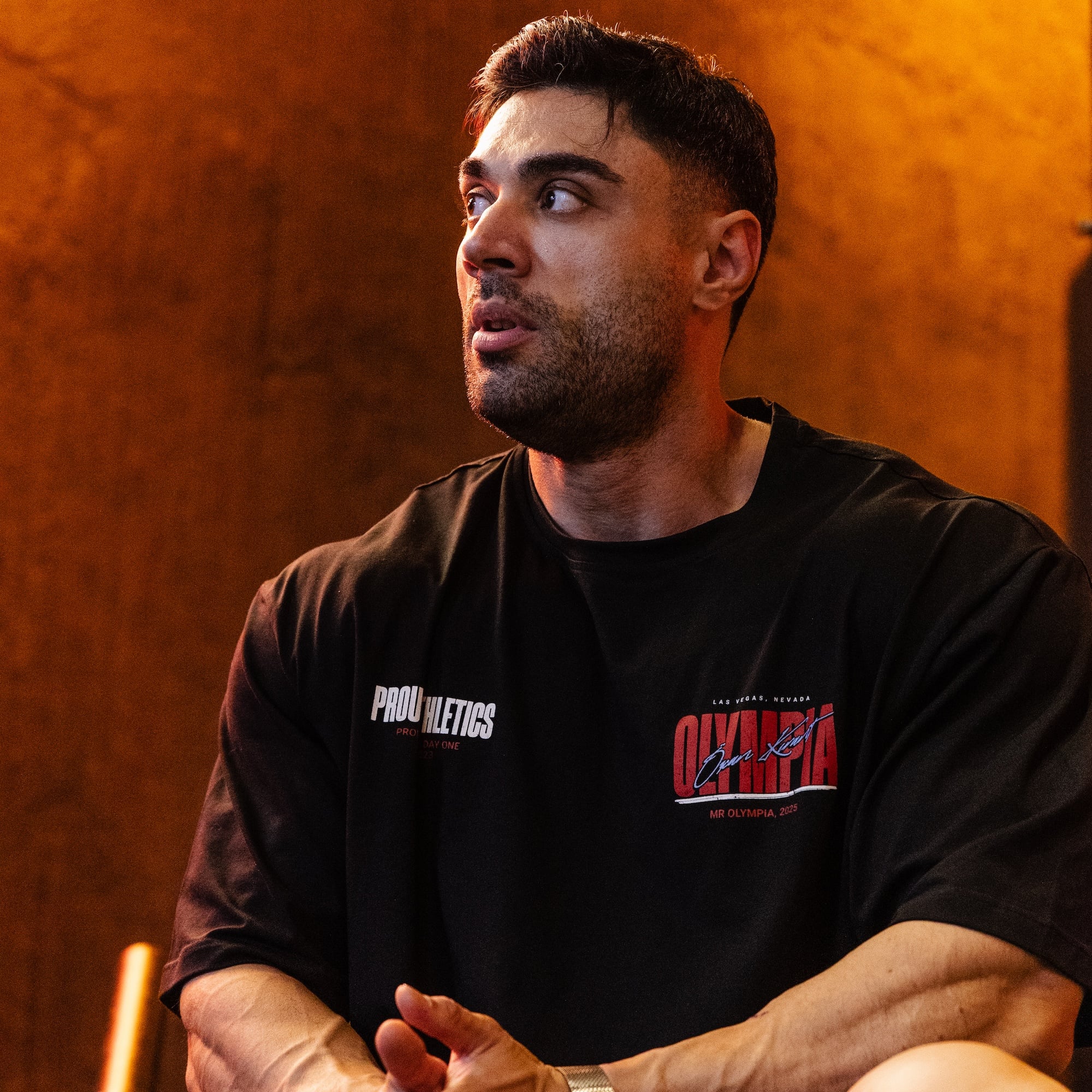 Özcan Kırant x Olympia Tişört - Signature Edition