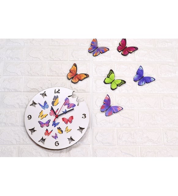 Kelebek Tasarımlı Renkli Duvar Saati