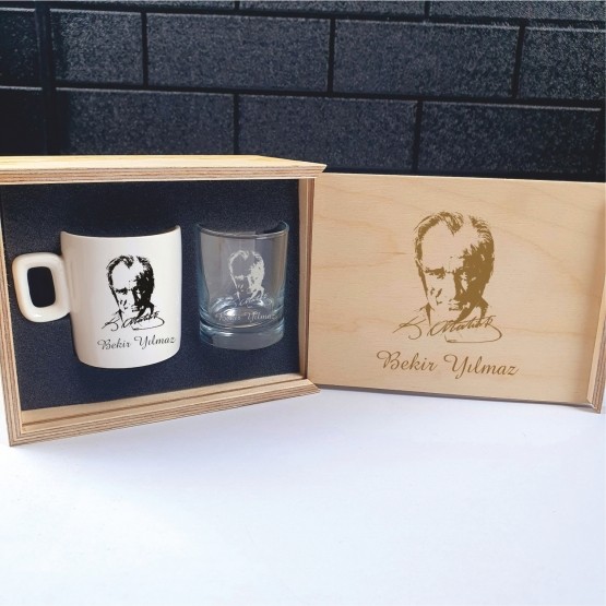Atatürk Tasarımlı Türk Kahve Fincanı ve Mini Su Bardağı Seti