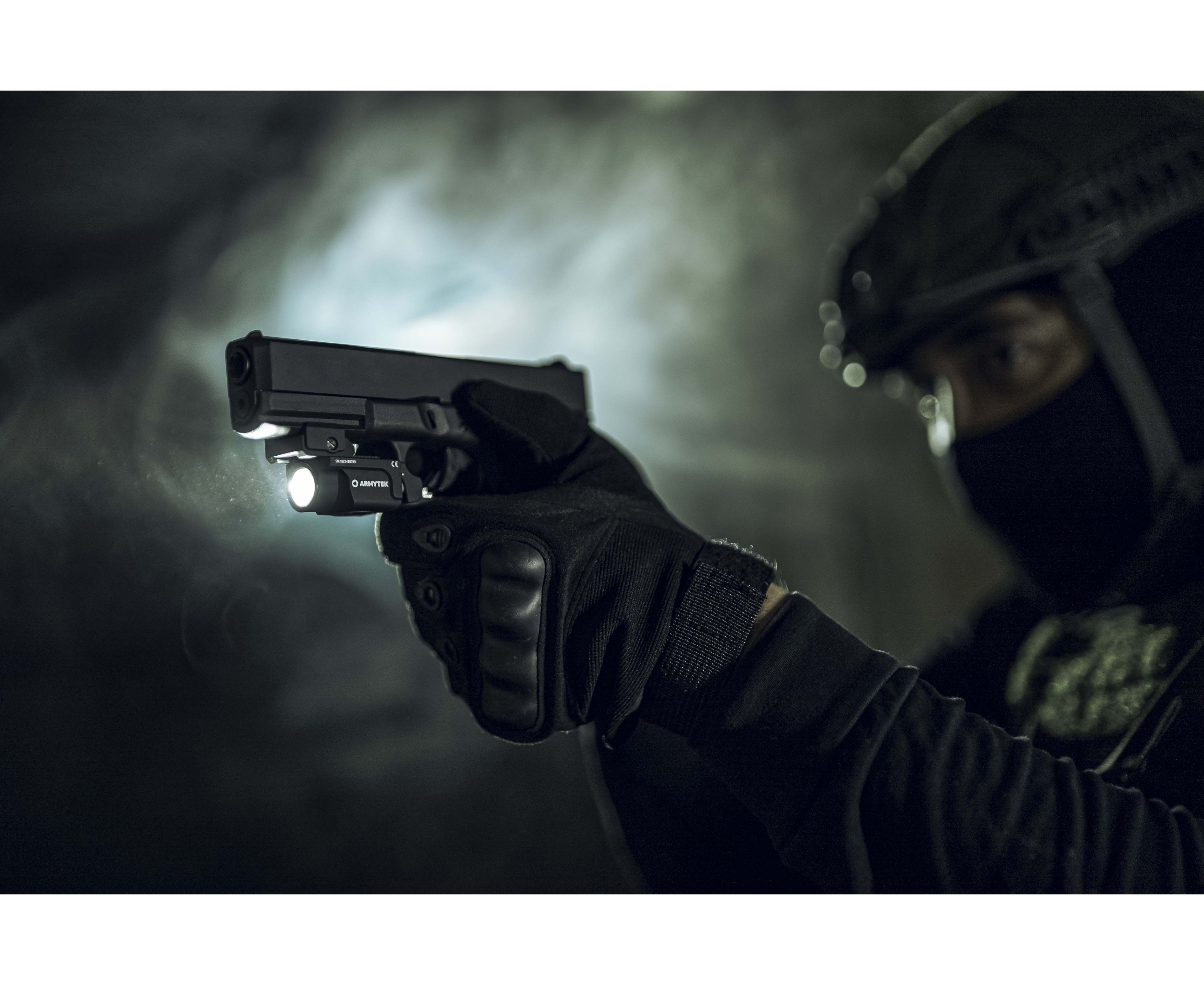 Armytek Buckler M1 700 Lümen Tabanca Feneri
