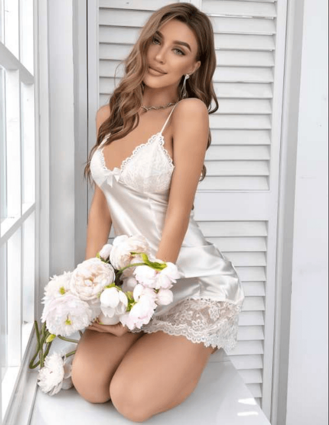 ALENYA BEYAZ DANTELLİ SATEN GECELİK