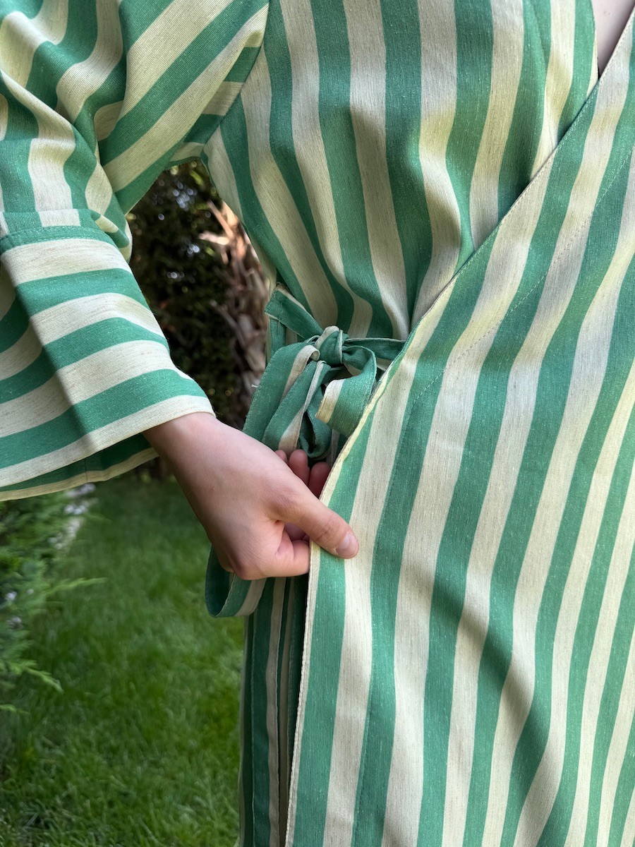 Standart Beden Yeşil Çizgili Mercan Keten Kimono