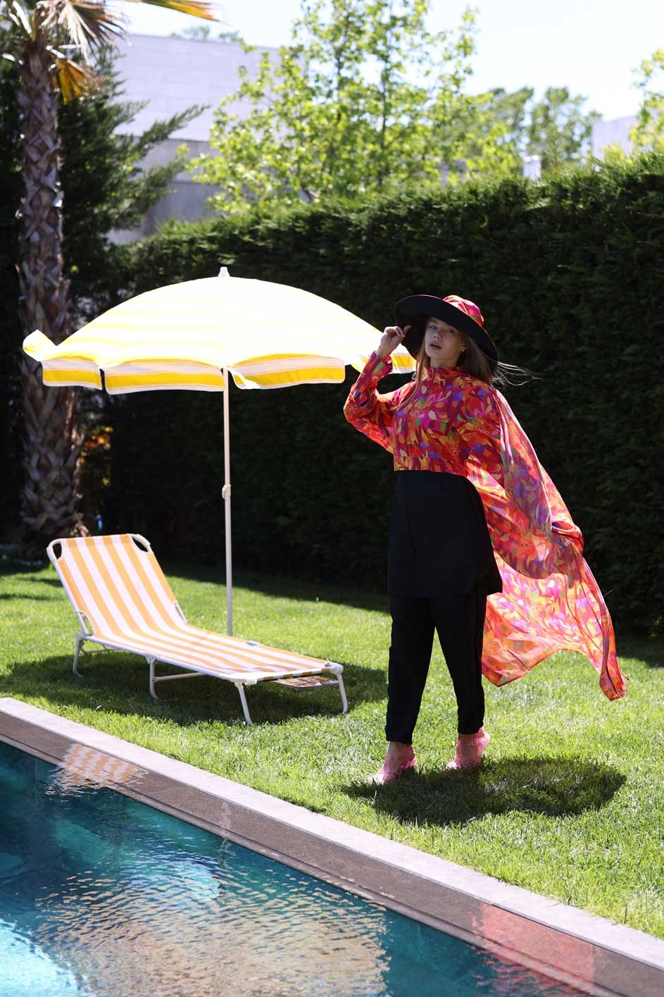 Pineapple Patterned Black Hooded Hijab Swimsuit