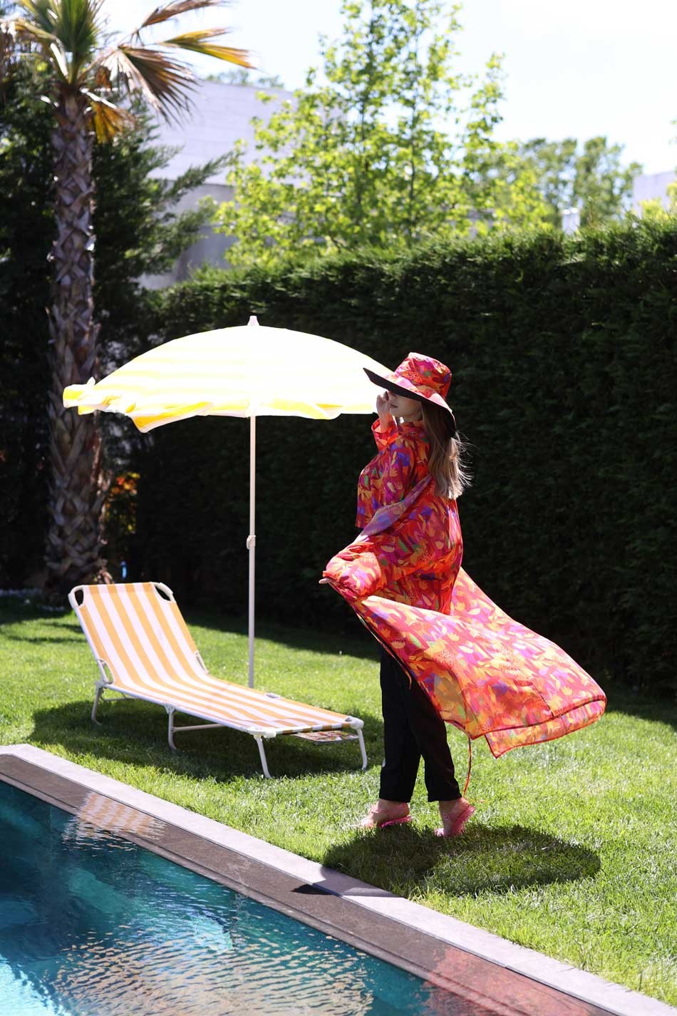 Pineapple Patterned Black Hooded Hijab Swimsuit