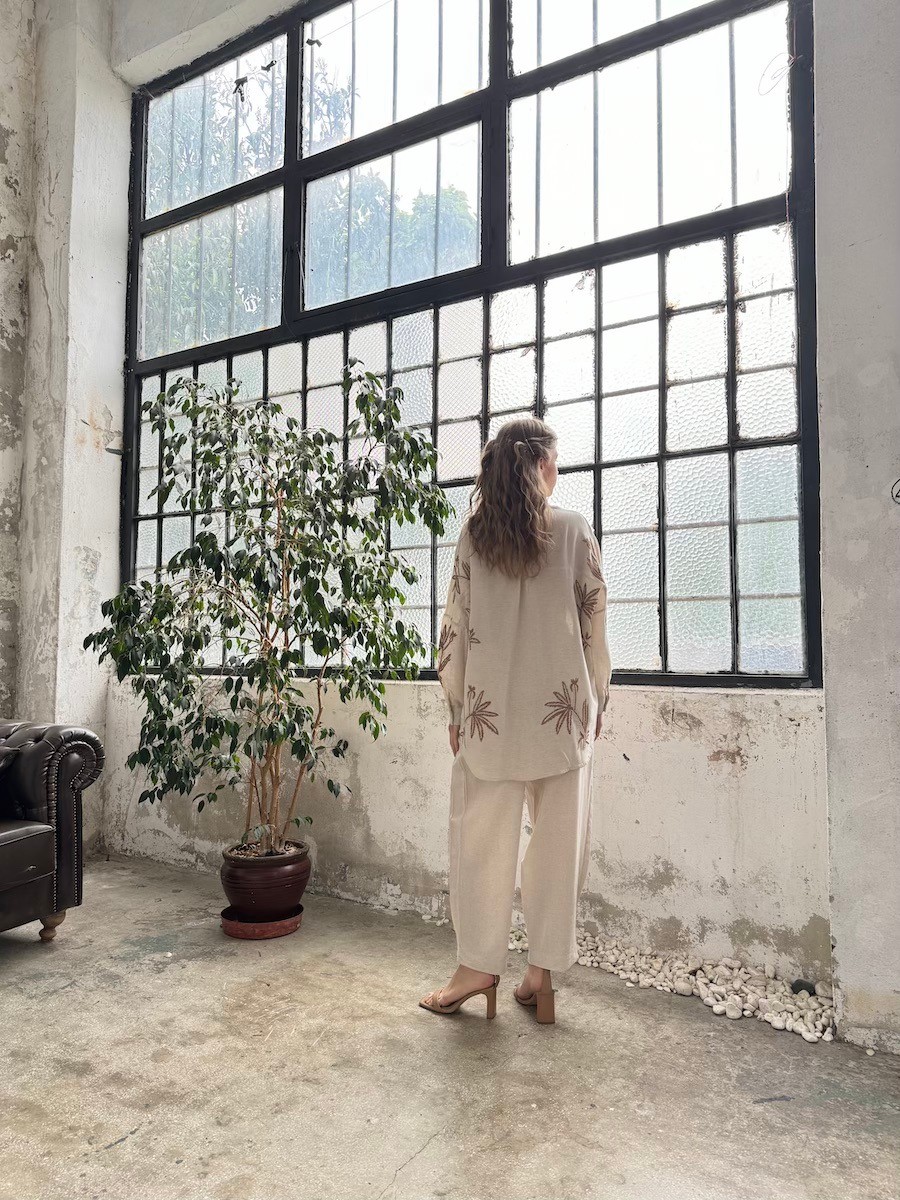 Palmiye Nakışlı Keten Oversize Gömlek