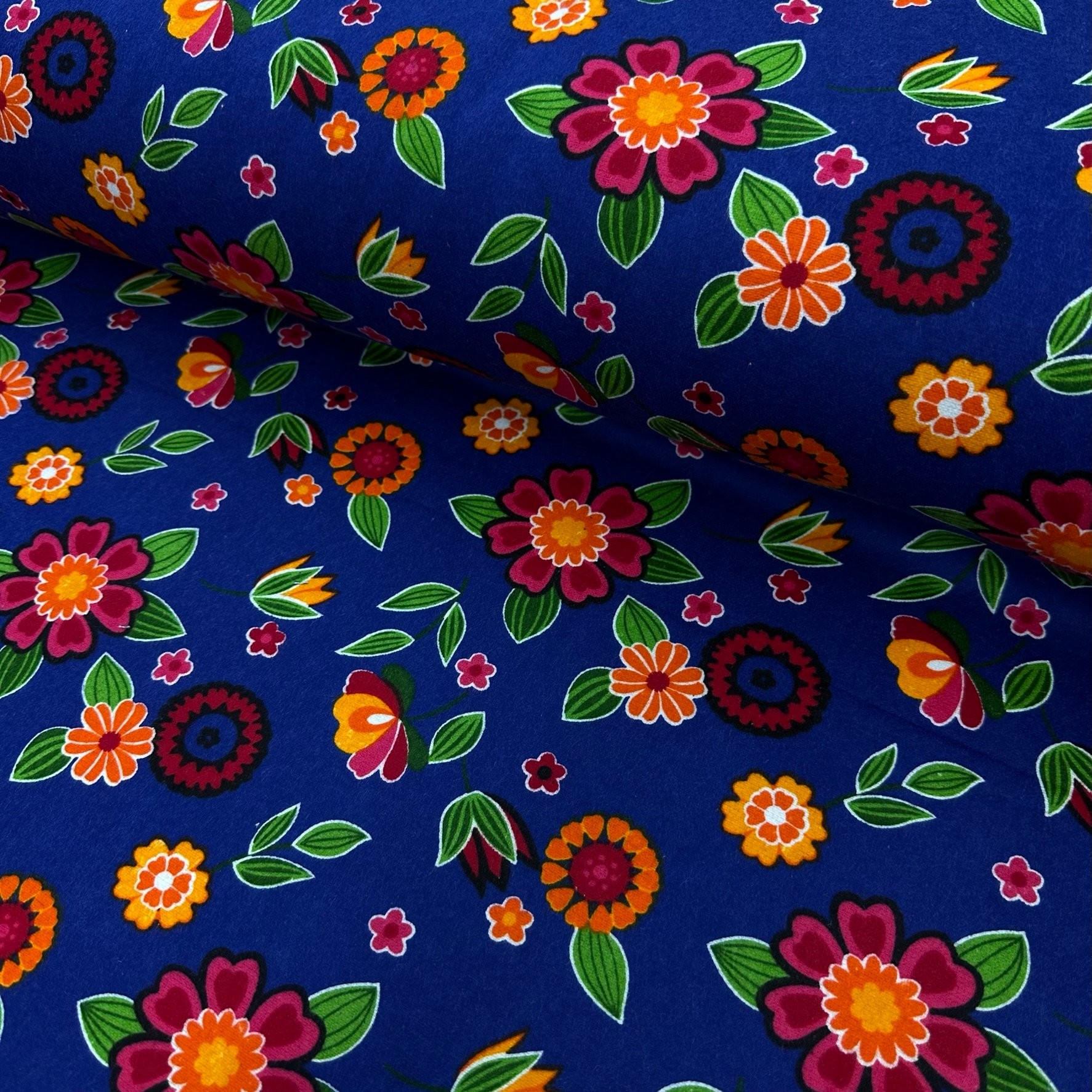 Leafy Flowers Divitin Fazen Fabric