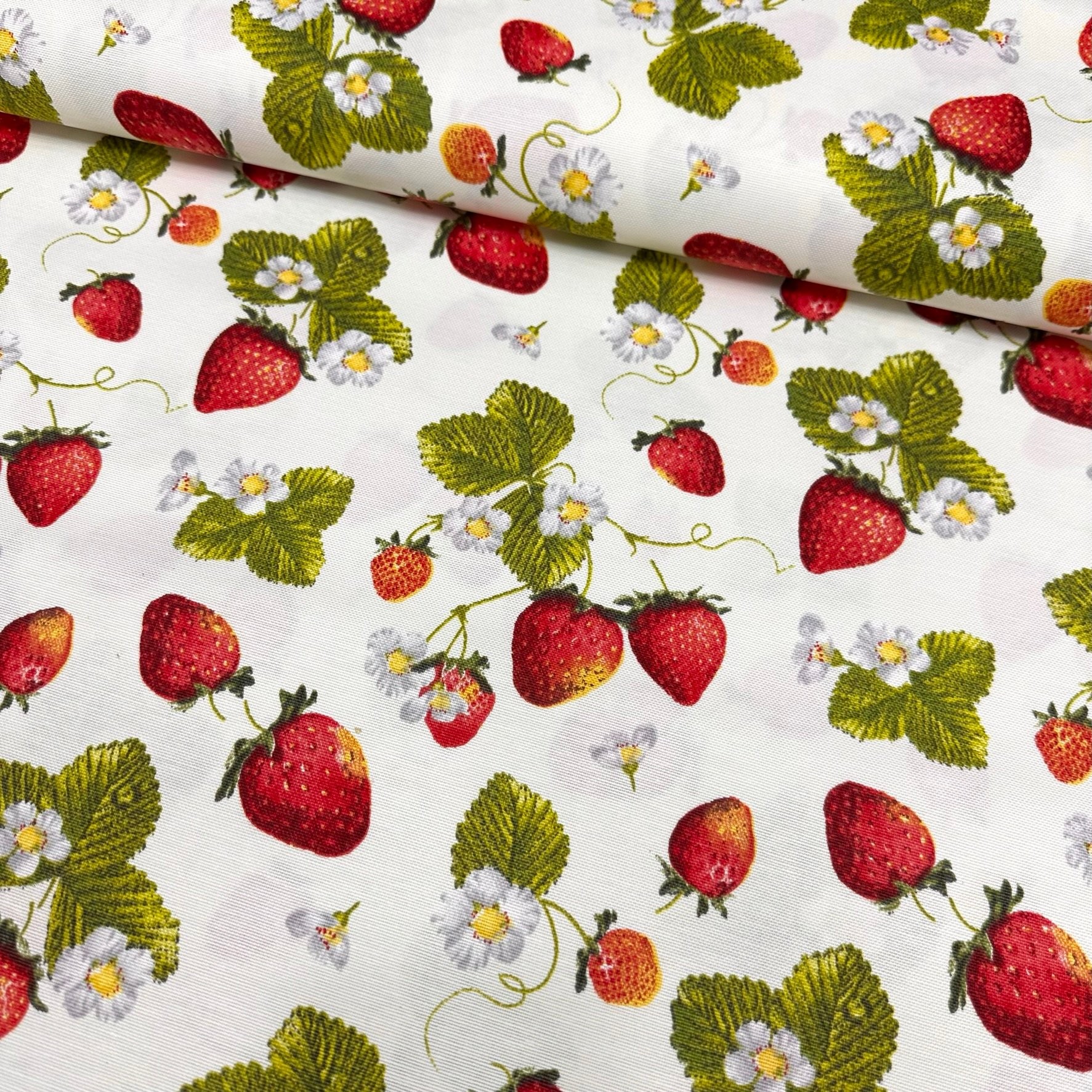 Flower Strawberry Duck Linen