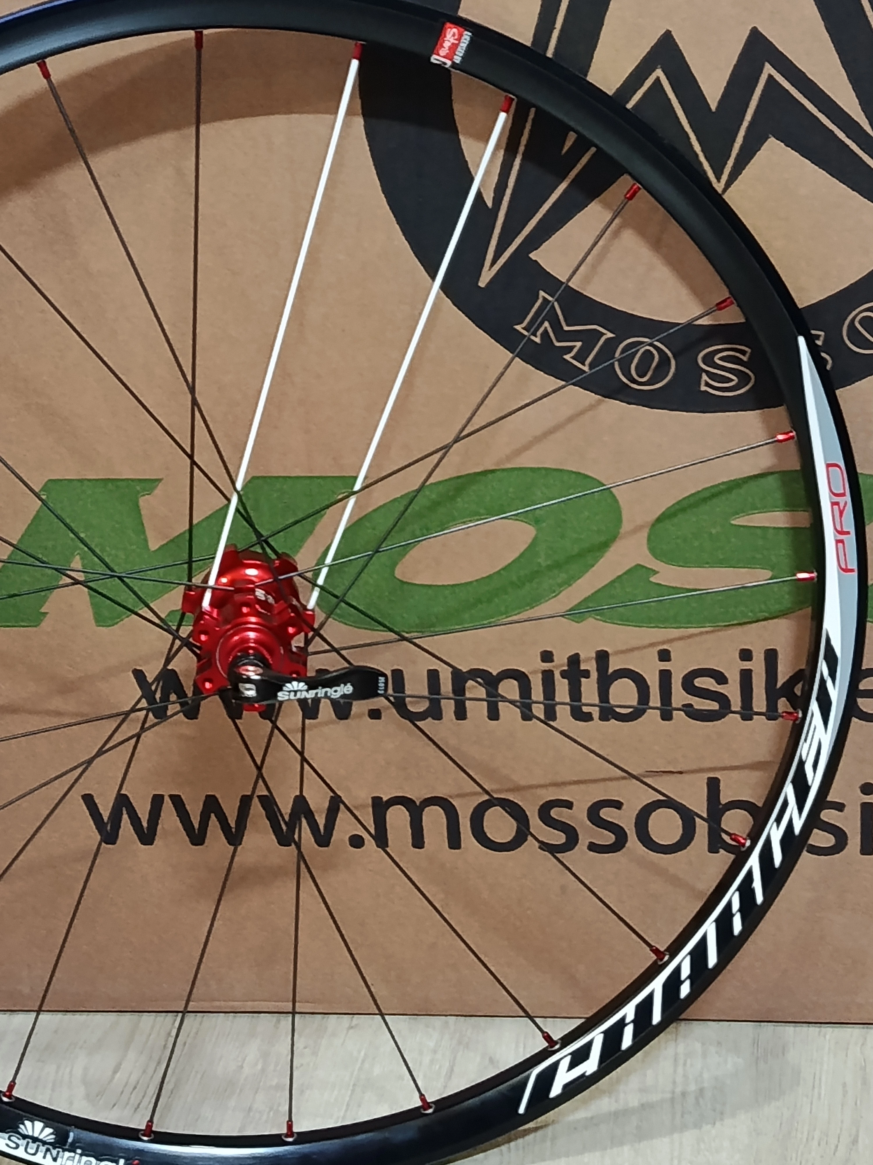 SUNRINGLE CHARGER PRO 26 ARKA DİSK UYUMLU JANT YÜKSEK HUB SESİ TUBELESS UYUMLU