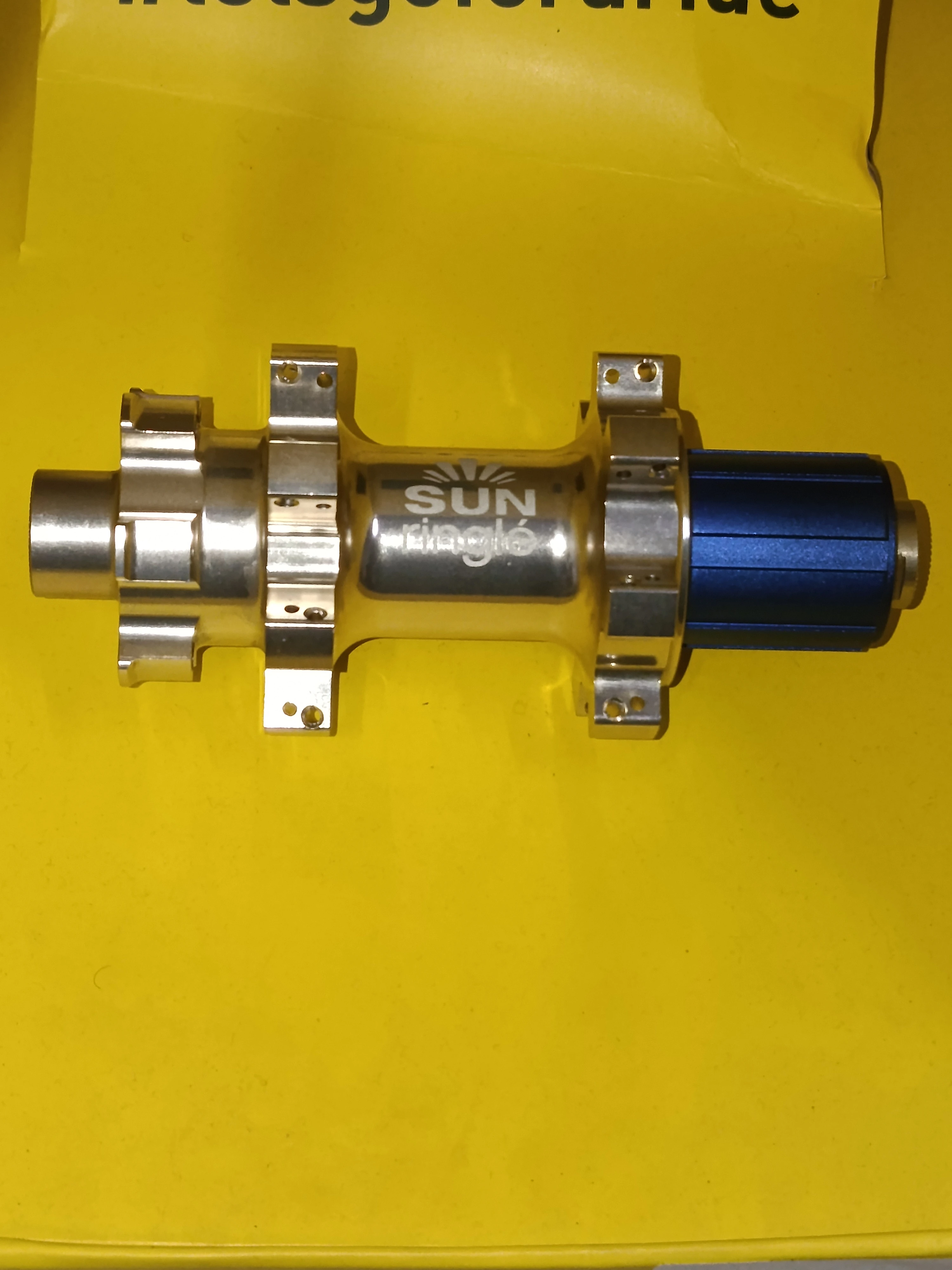 SUNRİNGLE 28 DELİKLİ ARKA DİSK+V FREN UYUMLU SOKMA MİL GÖBEK 150MM-12MM