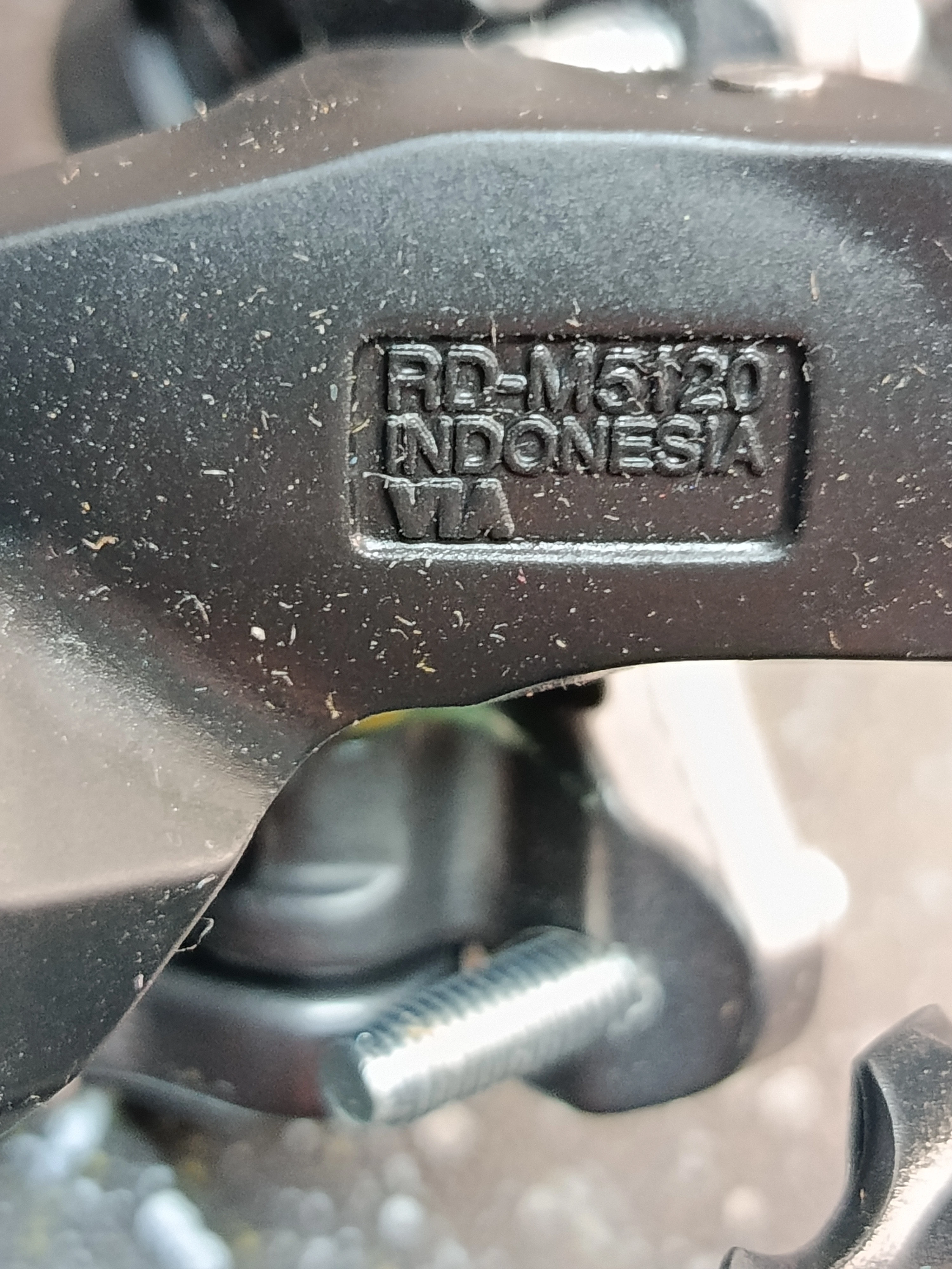 SHIMANO DEORE RD-M5120 SGS 10-11 UYUMLU ARKA VİTES ATTIRICI