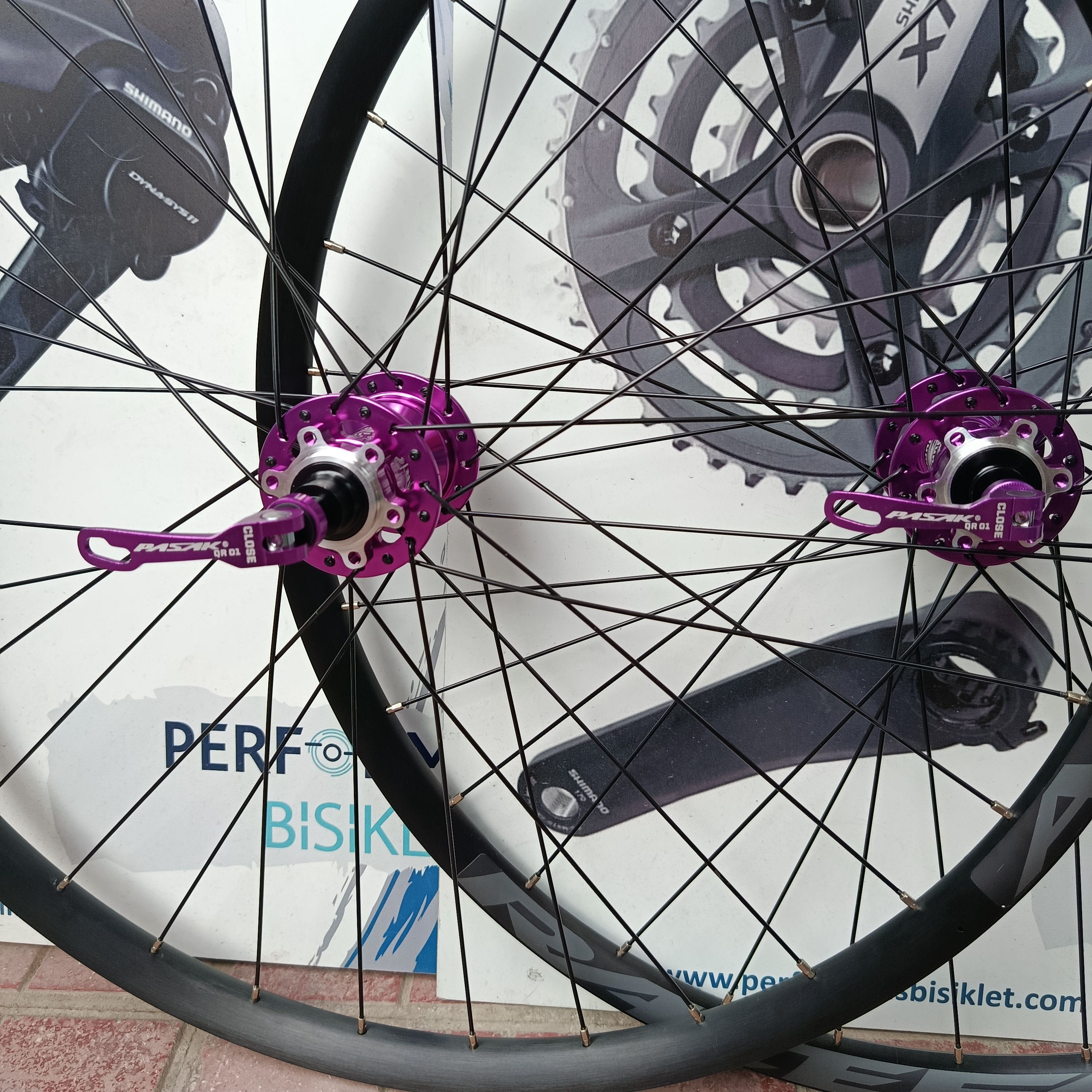 RACEFACE R27 JANT 27,5 ÖN ARKA SET MOR RENK PASAK RULMANLI YÜKSEK HUB SESİ 