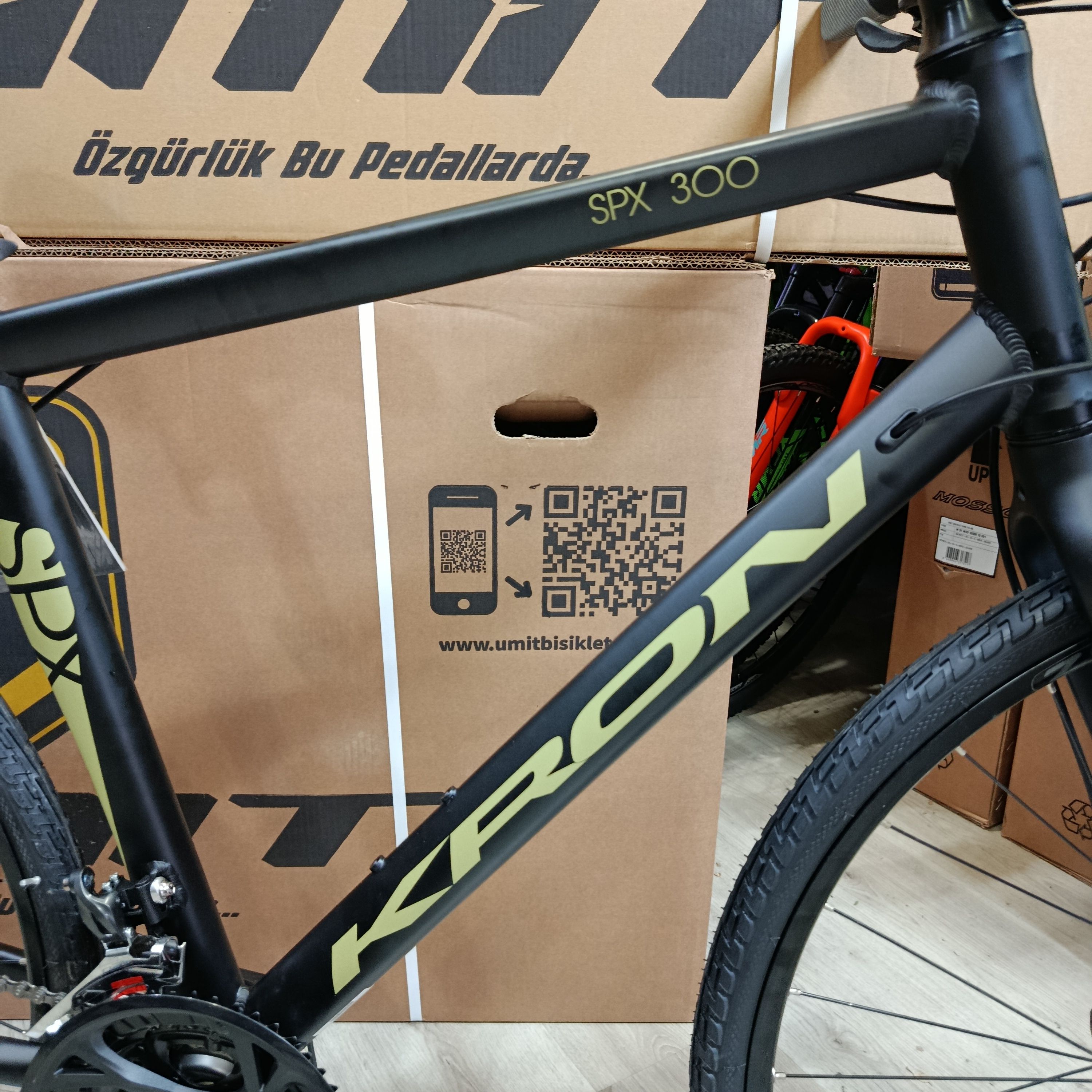KRON SPX 300 28 JANT SHIMANO HİDROLİK DİSK FREN ŞEHİR BİSİKLETİ 