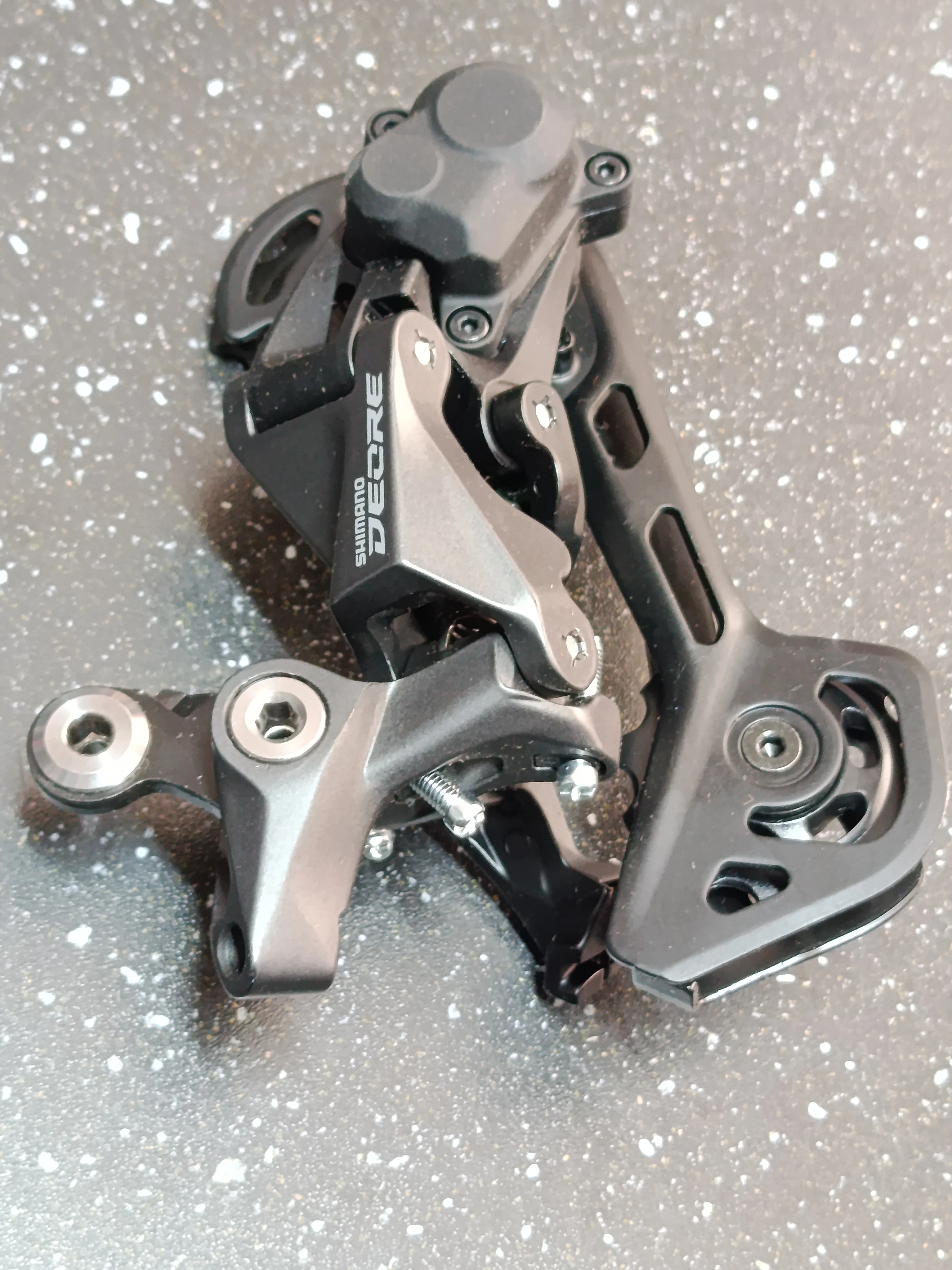 SHIMANO DEORE RD-M5120 SGS 10-11 UYUMLU ARKA VİTES ATTIRICI