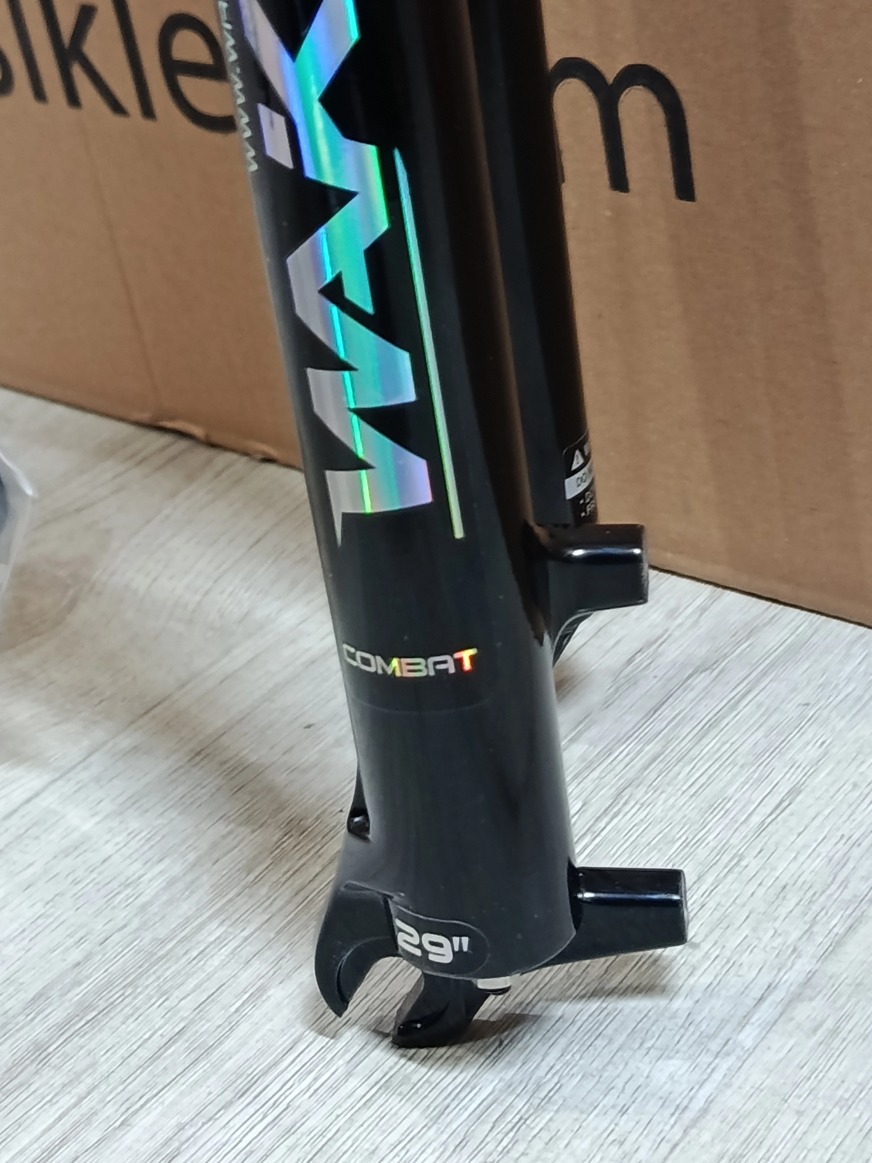 WAKE 29 DİSK UYUMLU 110MM ALUMINYUM GİDONDAN KİLİTLİ ÖN AMORTİSÖR SİYAH