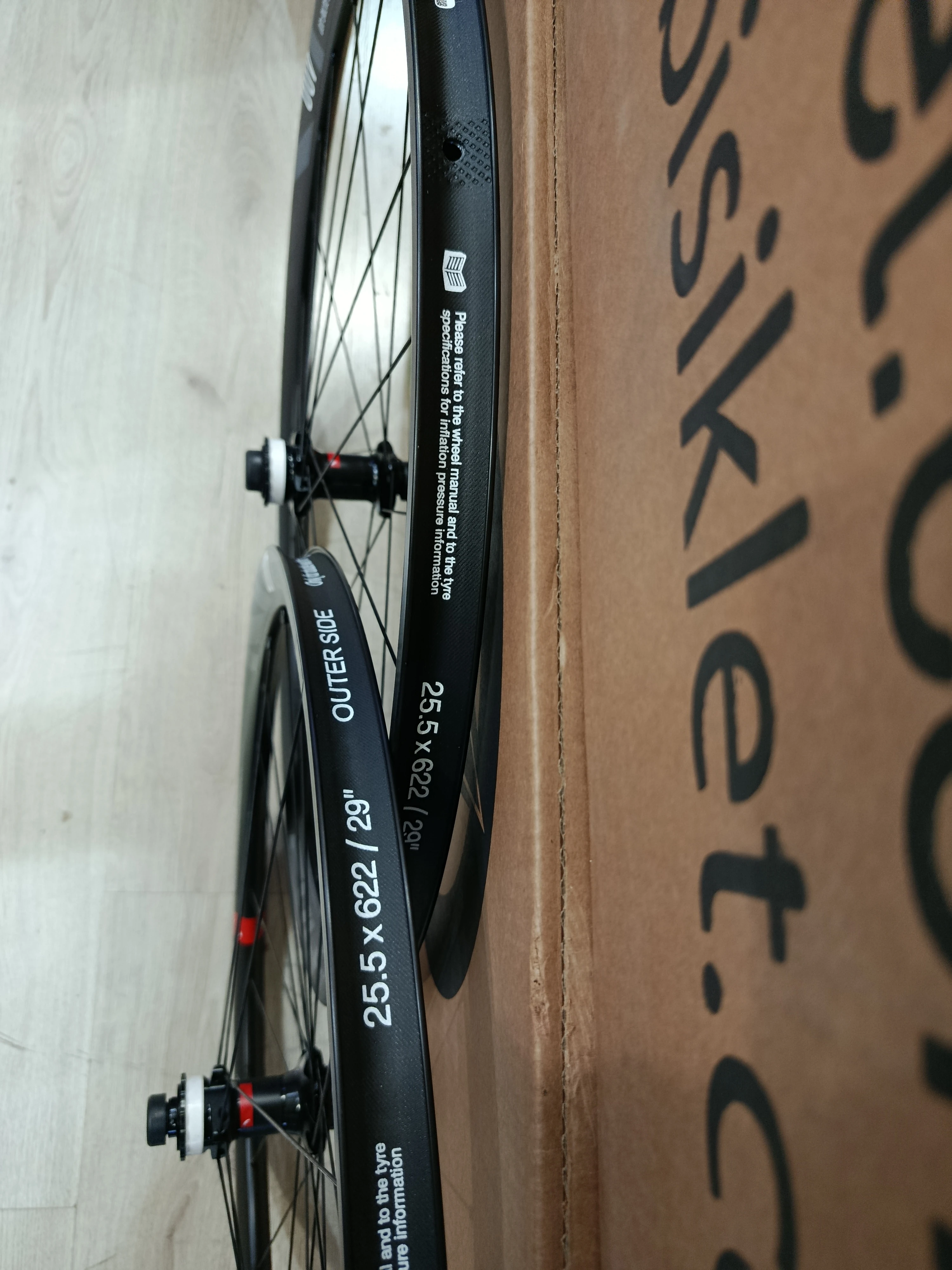 FULCRUM E-RACING 400 29 SOKMA MİL DISK ÖN ARKA JANT SETİ  1870GR