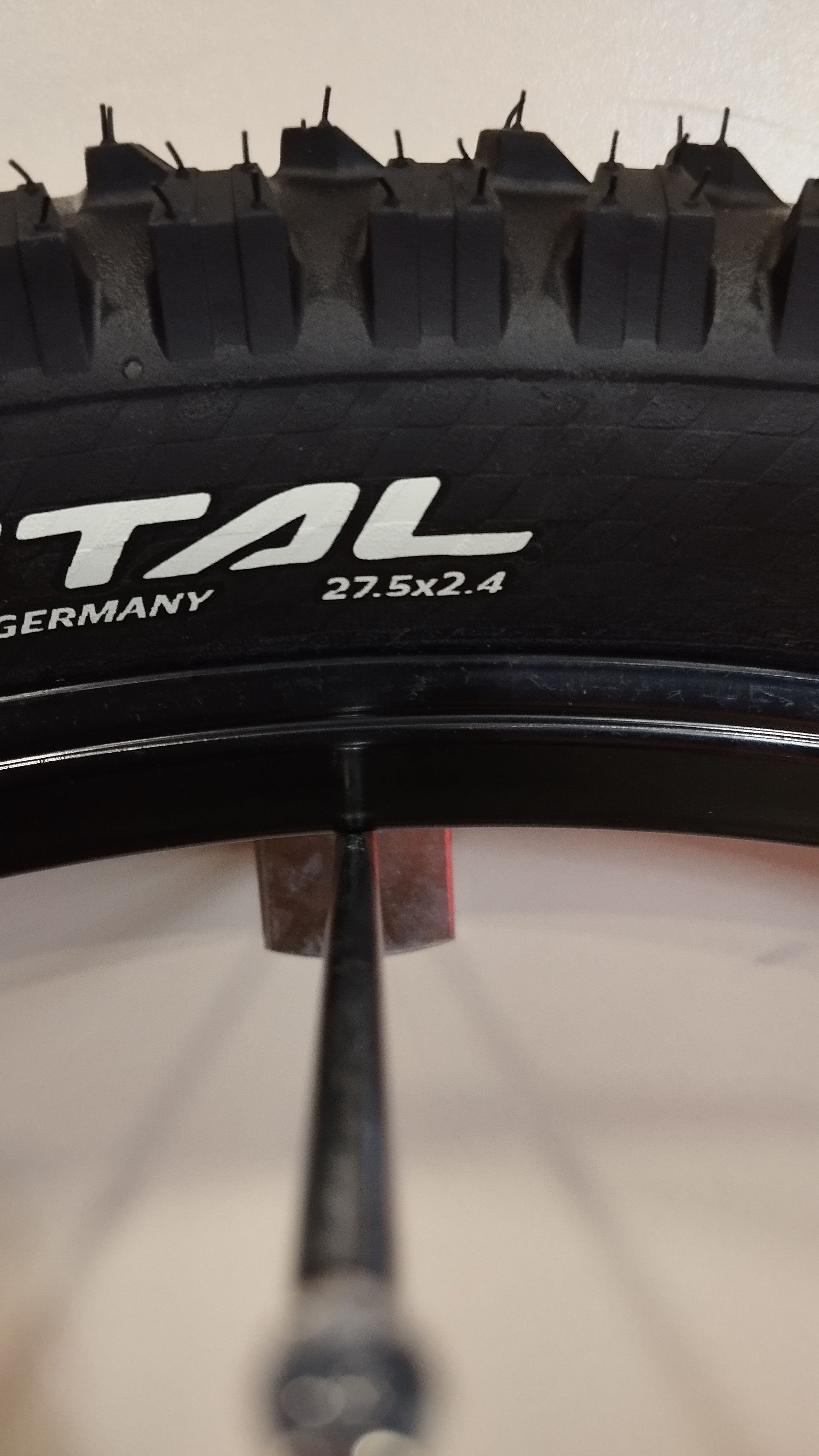 Continental Derkaiserprojekt 27,5*2.4 Tubeless Telsiz 950gr Tek