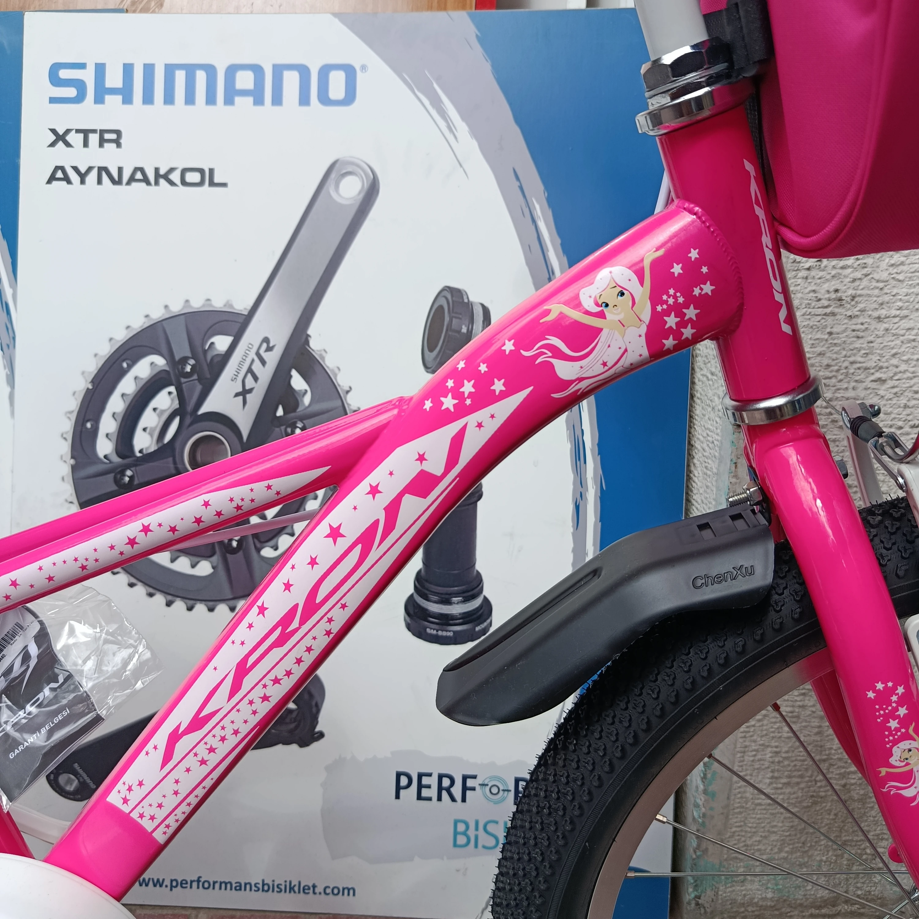 KRON HYDRA 20 JANT PEMBE ÇOCUK BİSİKLETİ 20 JANT BOYU