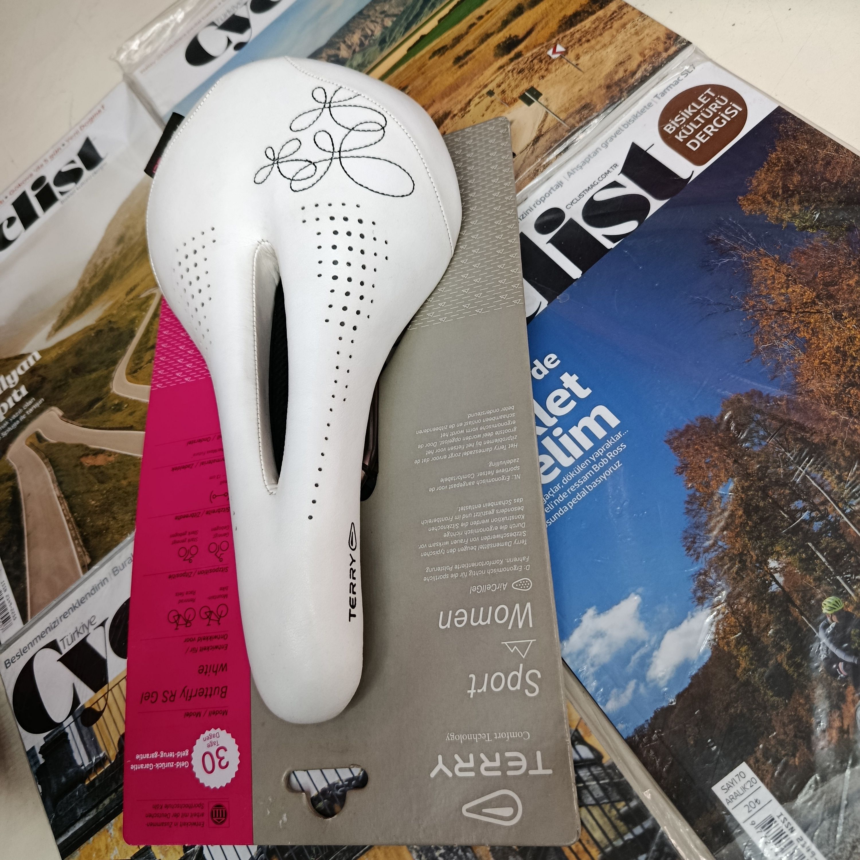 TERRY BUTTERFLY RS AIRCELLGEL  BİSİKLET SELESİ BEYAZ