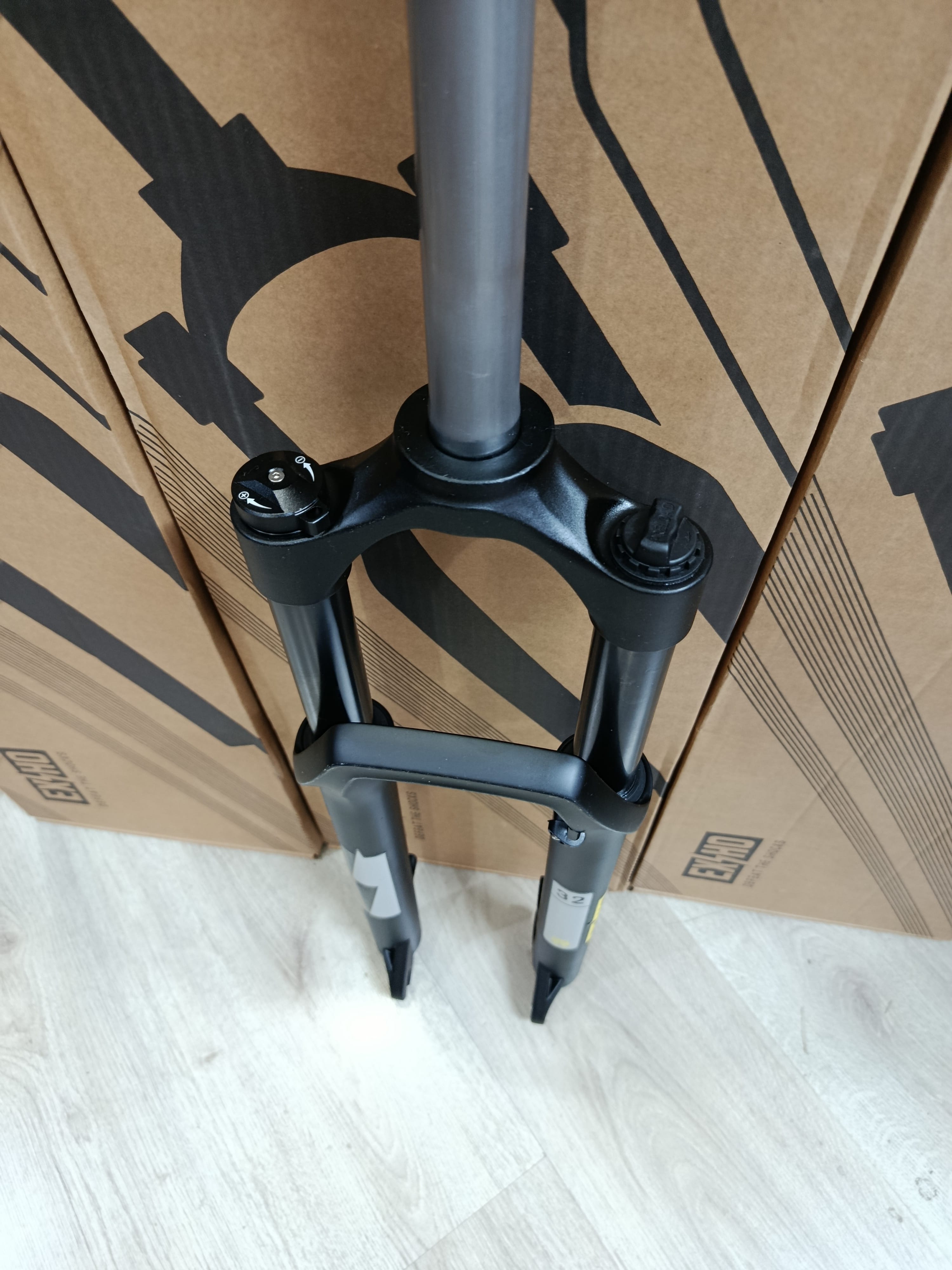 EXSHO CASTOS 32mm 130 MLO 27,5 AMORTİSÖR DİSK UYUMLU MAGNEZYUM 